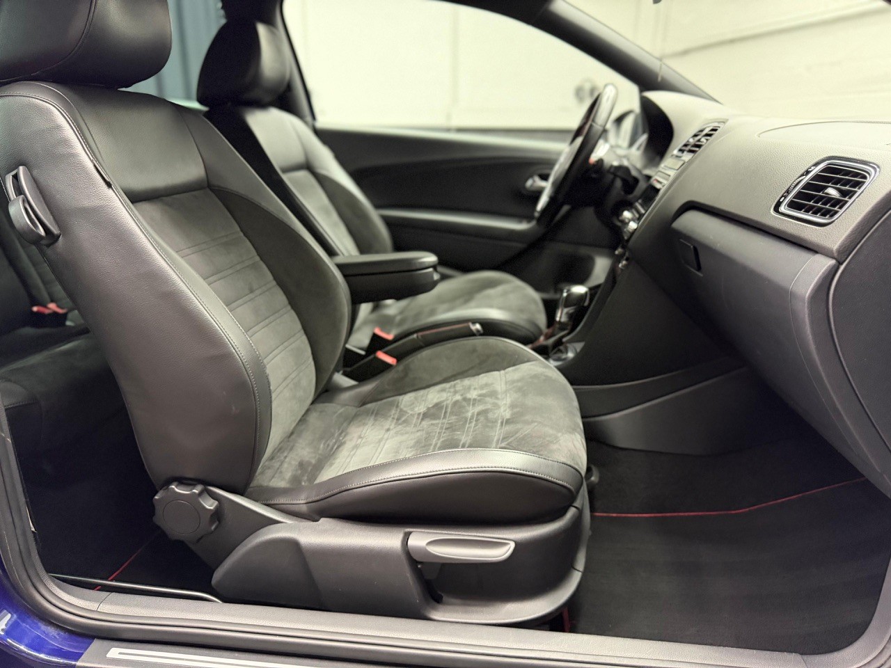 VW Polo 1.4 TSI GTI DSG | Leder-Alcantara | Tempomat-image-20
