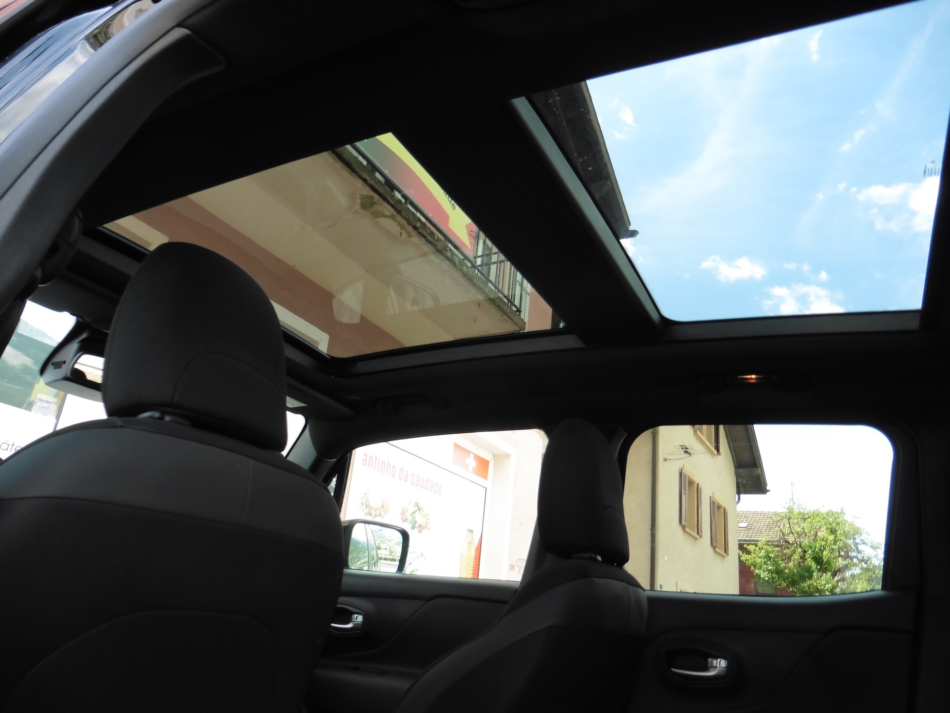 JEEP Renegade 1.3 Turbo S AWD-image-21