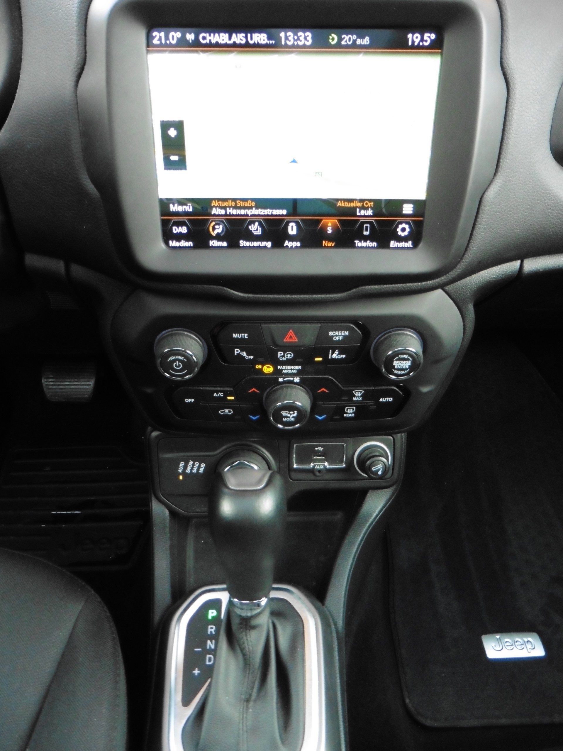 JEEP Renegade 1.3 Turbo S AWD-image-13