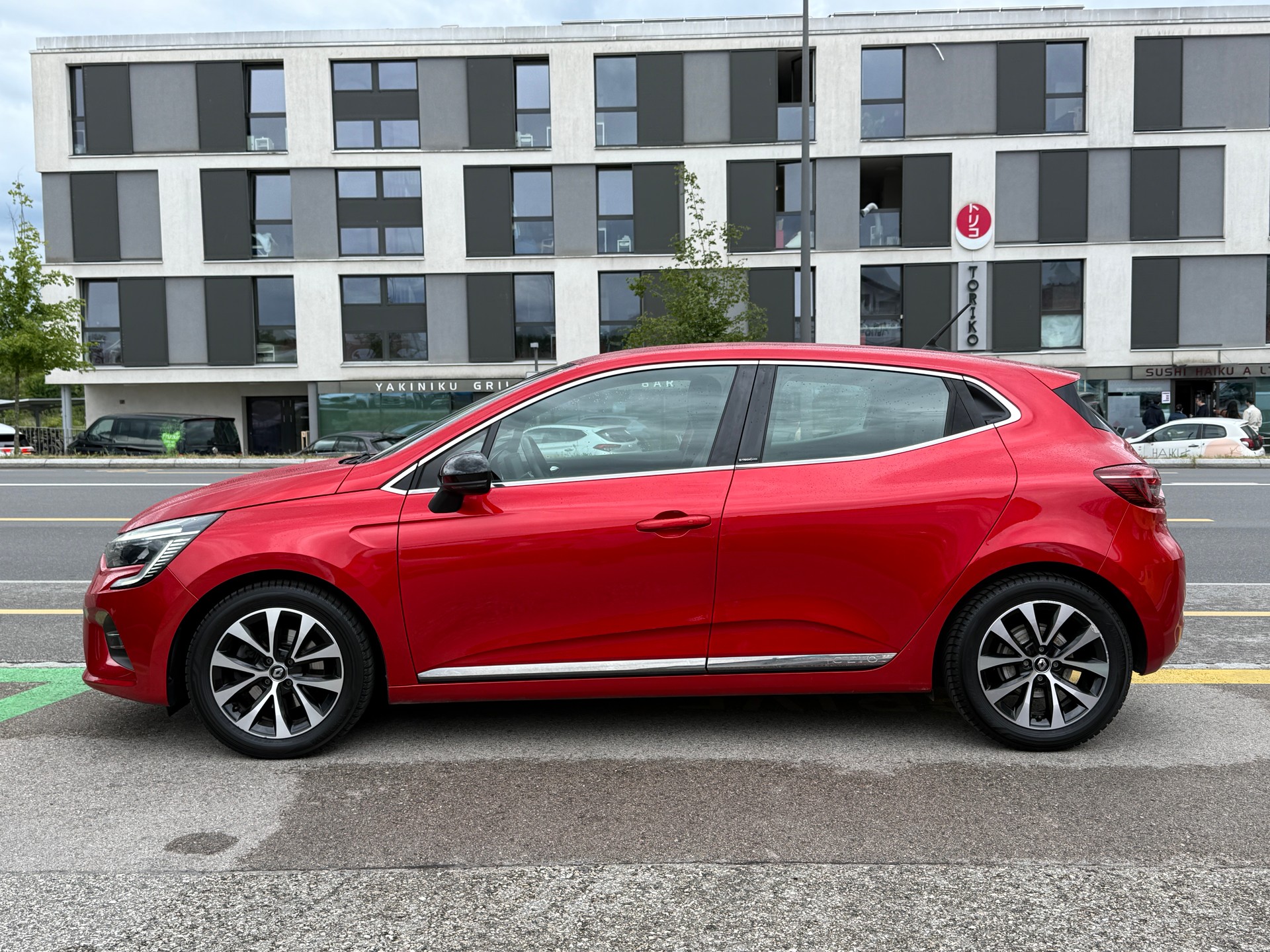 RENAULT Clio 1.6 E-Tech Intens-image-8