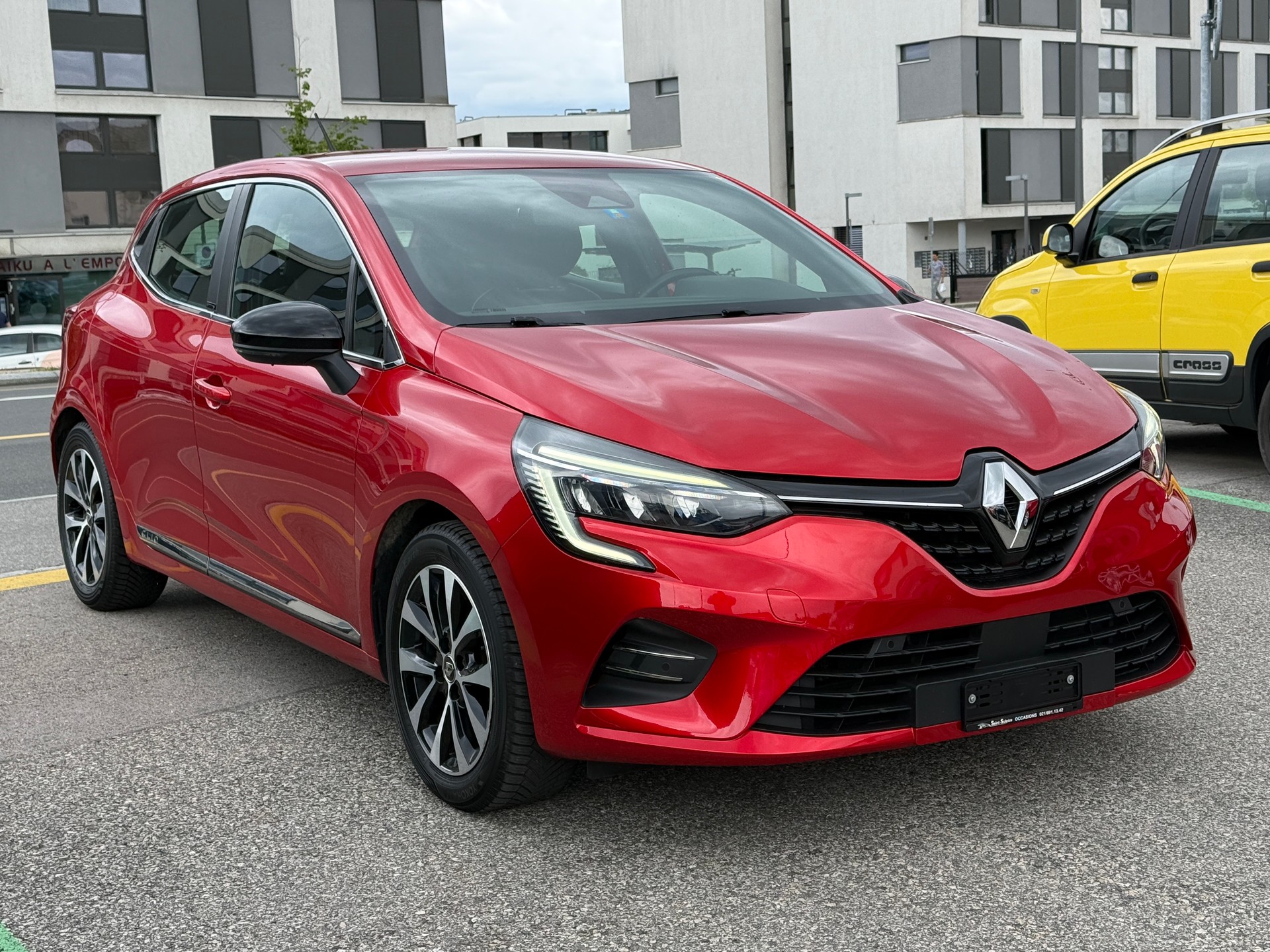 RENAULT Clio 1.6 E-Tech Intens-image-2