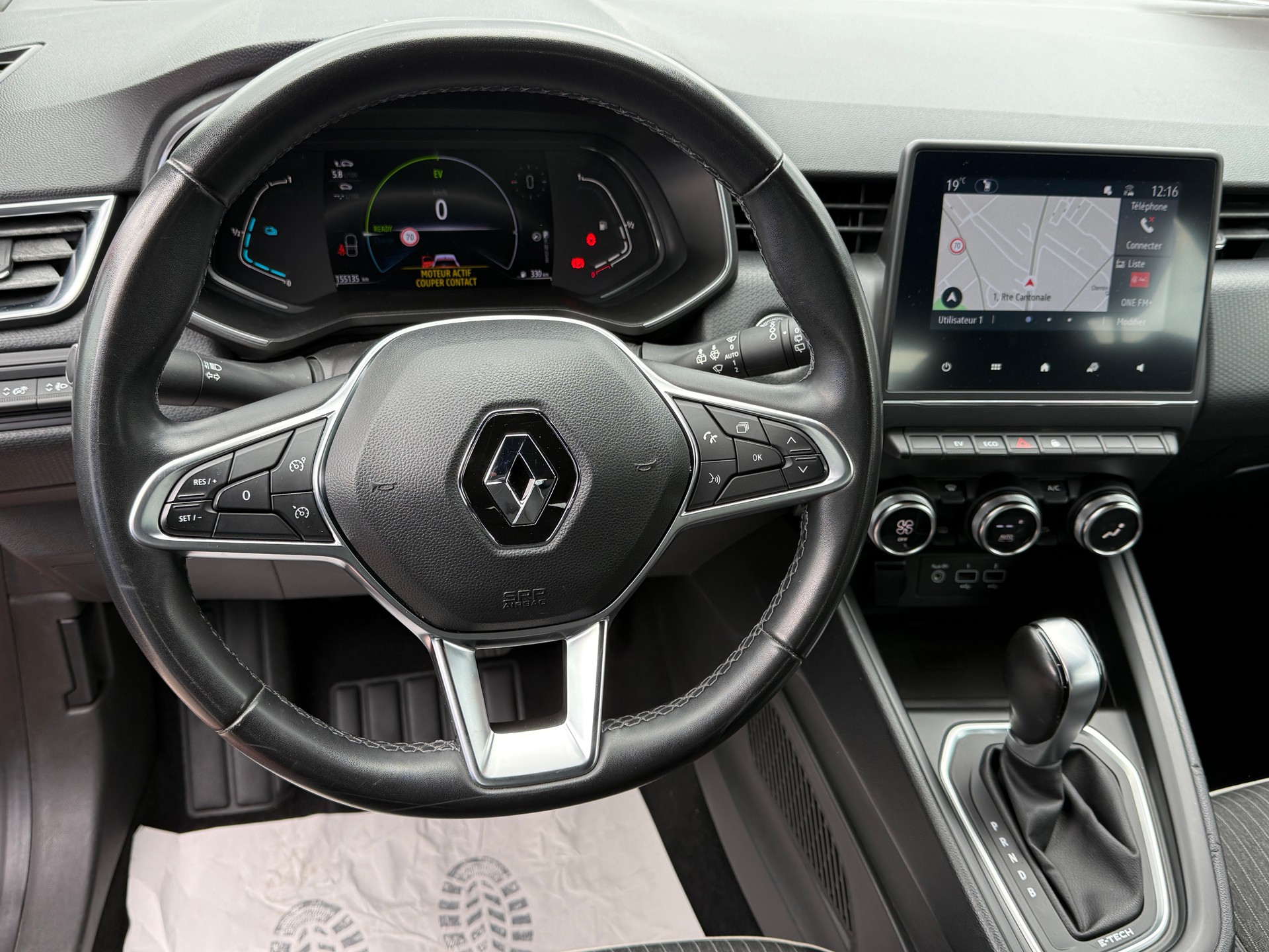 RENAULT Clio 1.6 E-Tech Intens-image-18