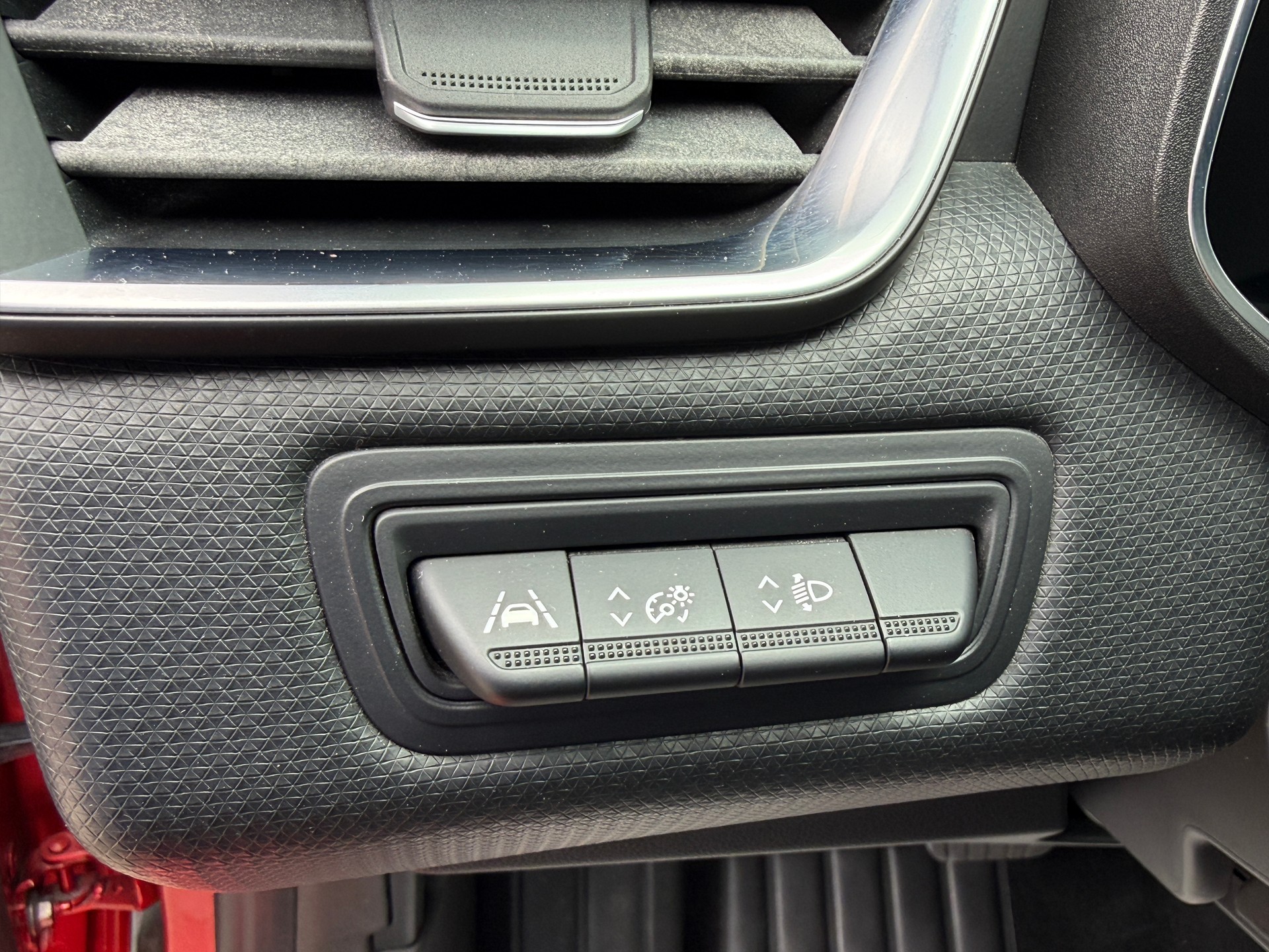 RENAULT Clio 1.6 E-Tech Intens-image-19