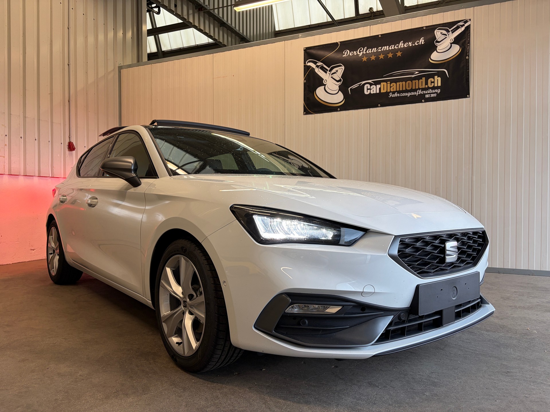 SEAT Leon 1.5 TSI FR *10 JAHRE HERSTELLERGARANTIE*-image-0