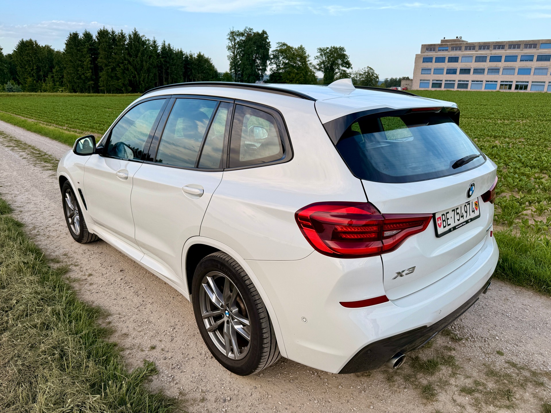 BMW 25d xDrive paddles-image-1
