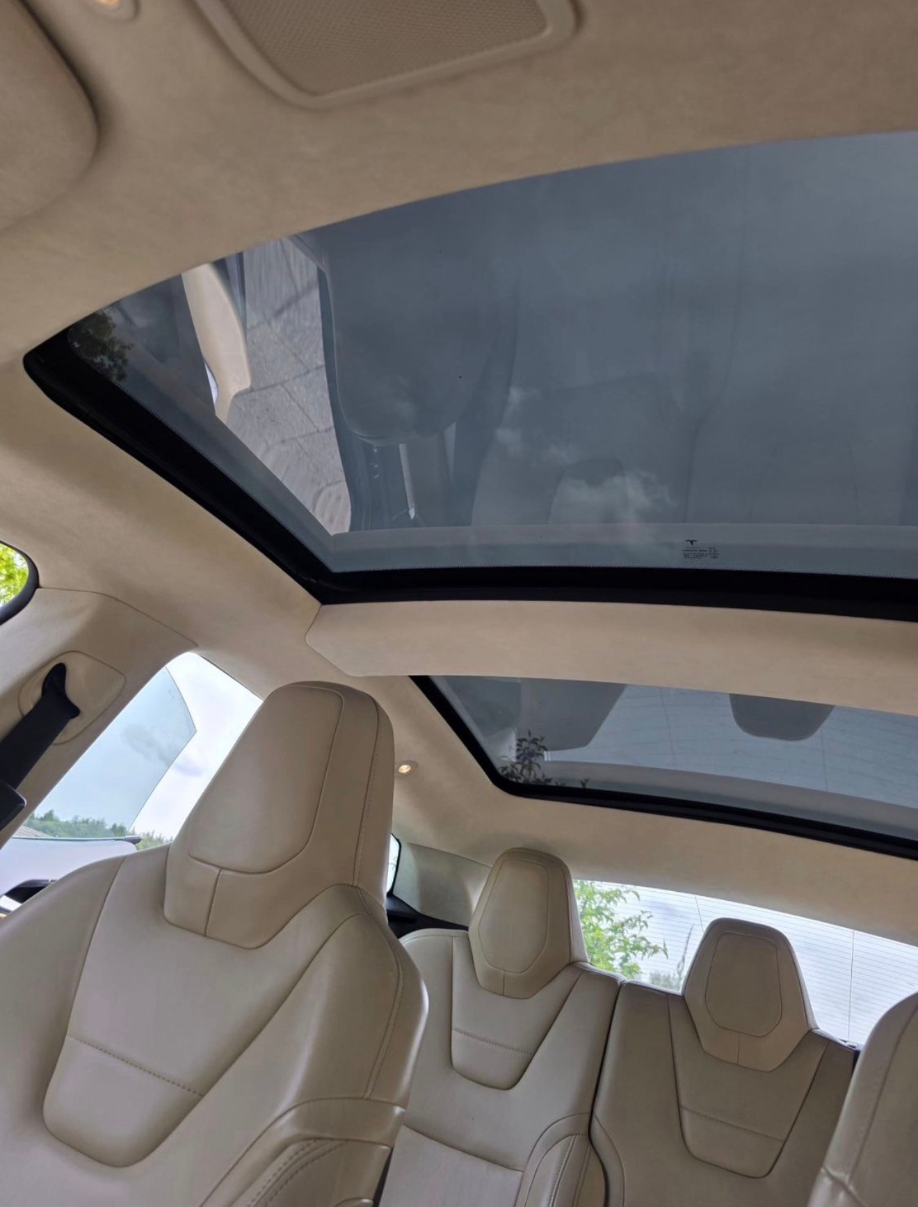 TESLA Model S 85 D Performance Panorama Dach-image-3