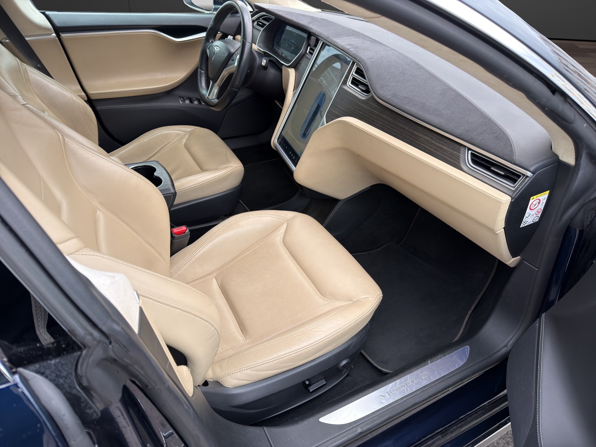 TESLA Model S 85 D Performance Panorama Dach-image-14