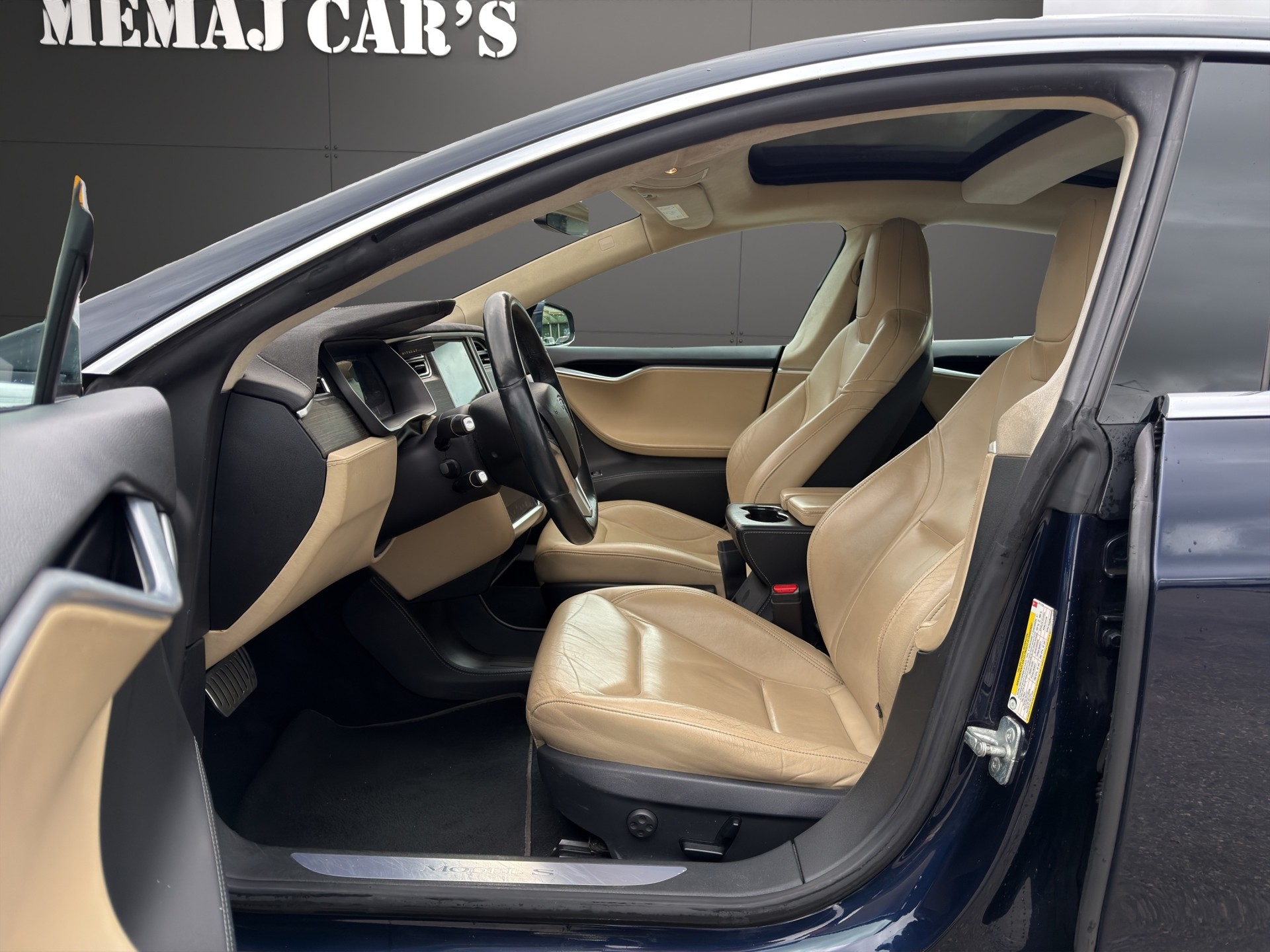 TESLA Model S 85 D Performance Panorama Dach-image-10