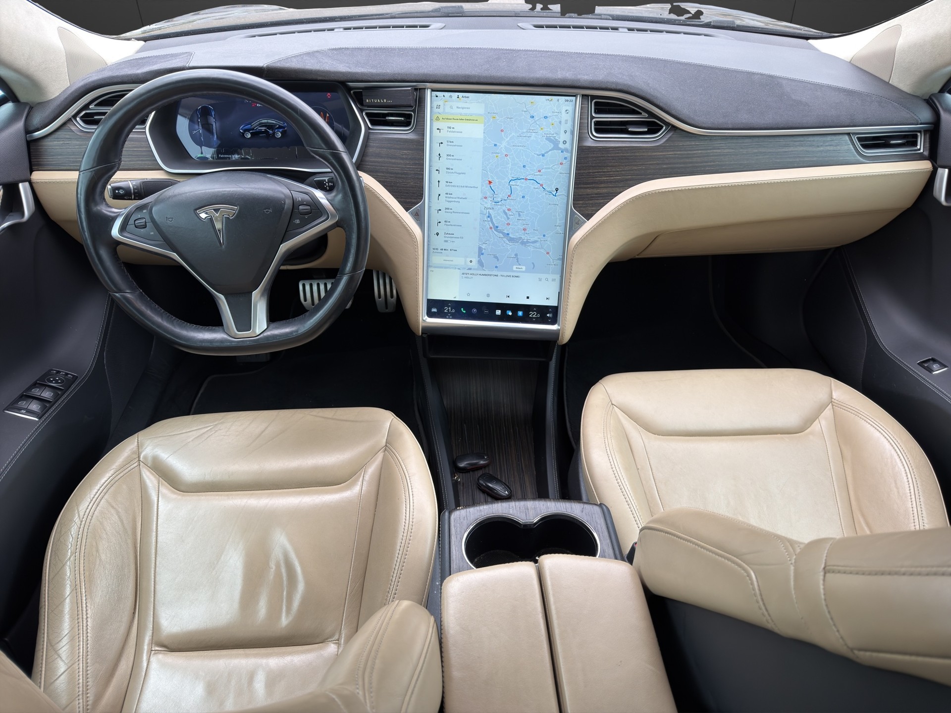 TESLA Model S 85 D Performance Panorama Dach-image-8