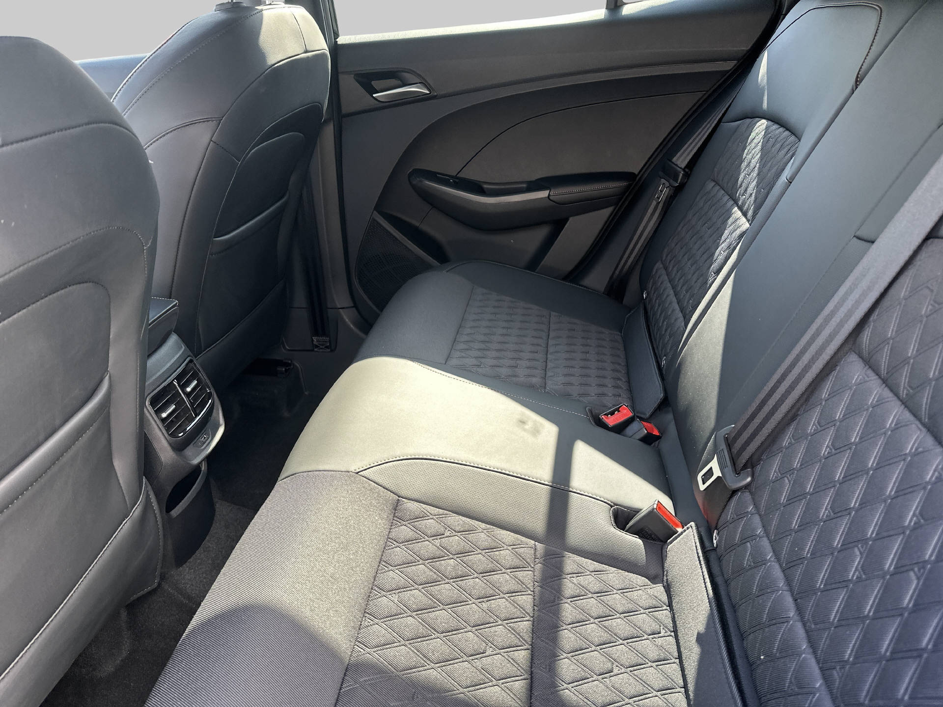 MG 3 1.5 Hybrid Luxury-image-9