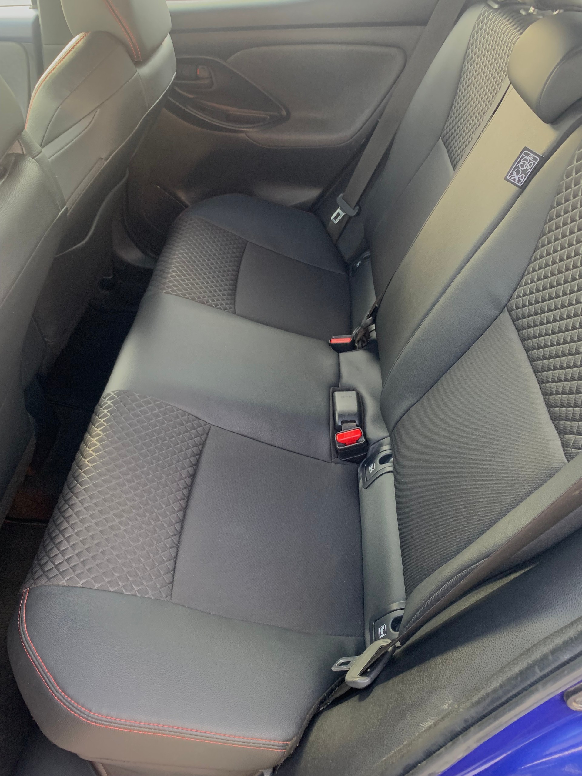 TOYOTA Yaris 1.5 Premiere Edition e-CVT-image-7