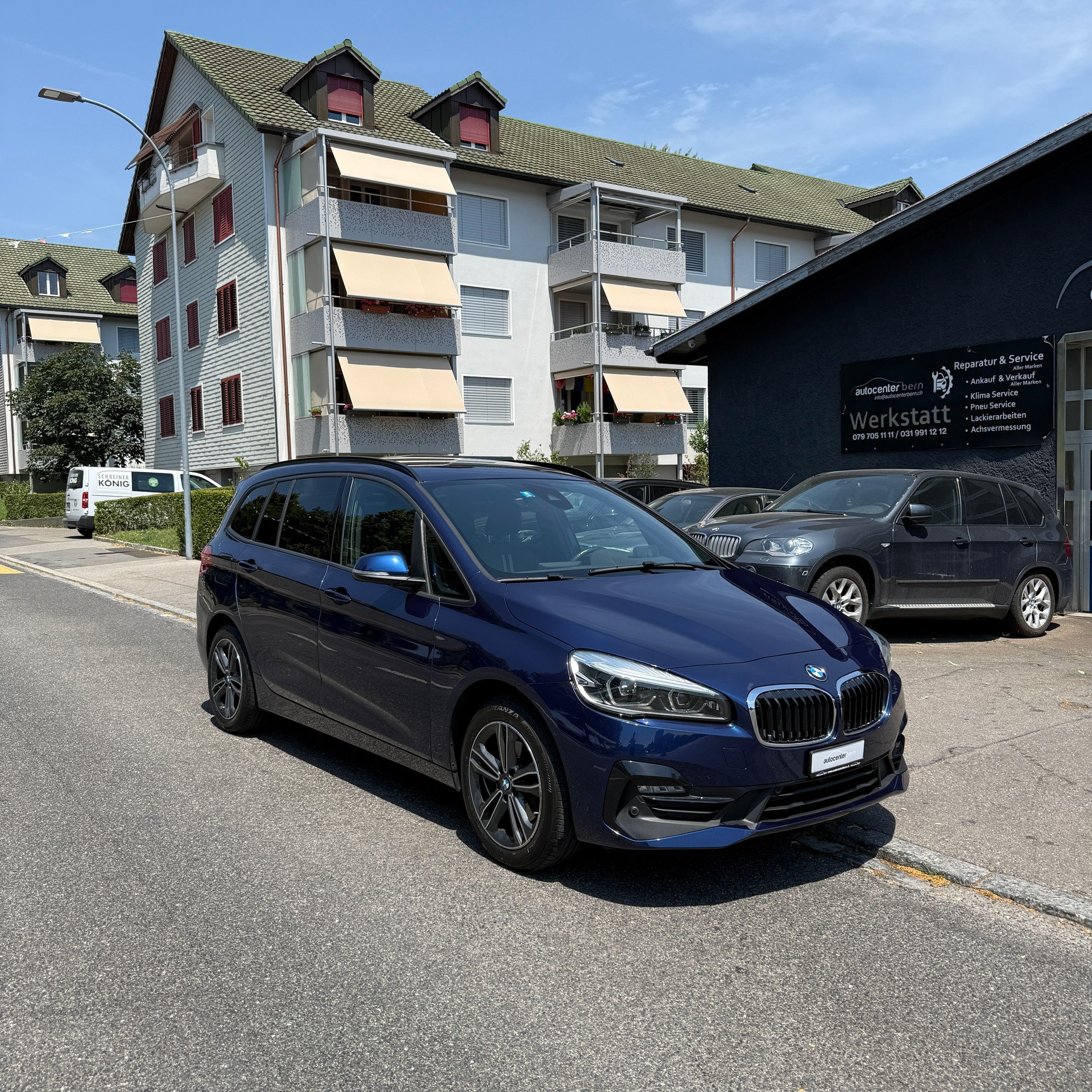 BMW 218i Gran Tourer DKG Sport Line-image-0