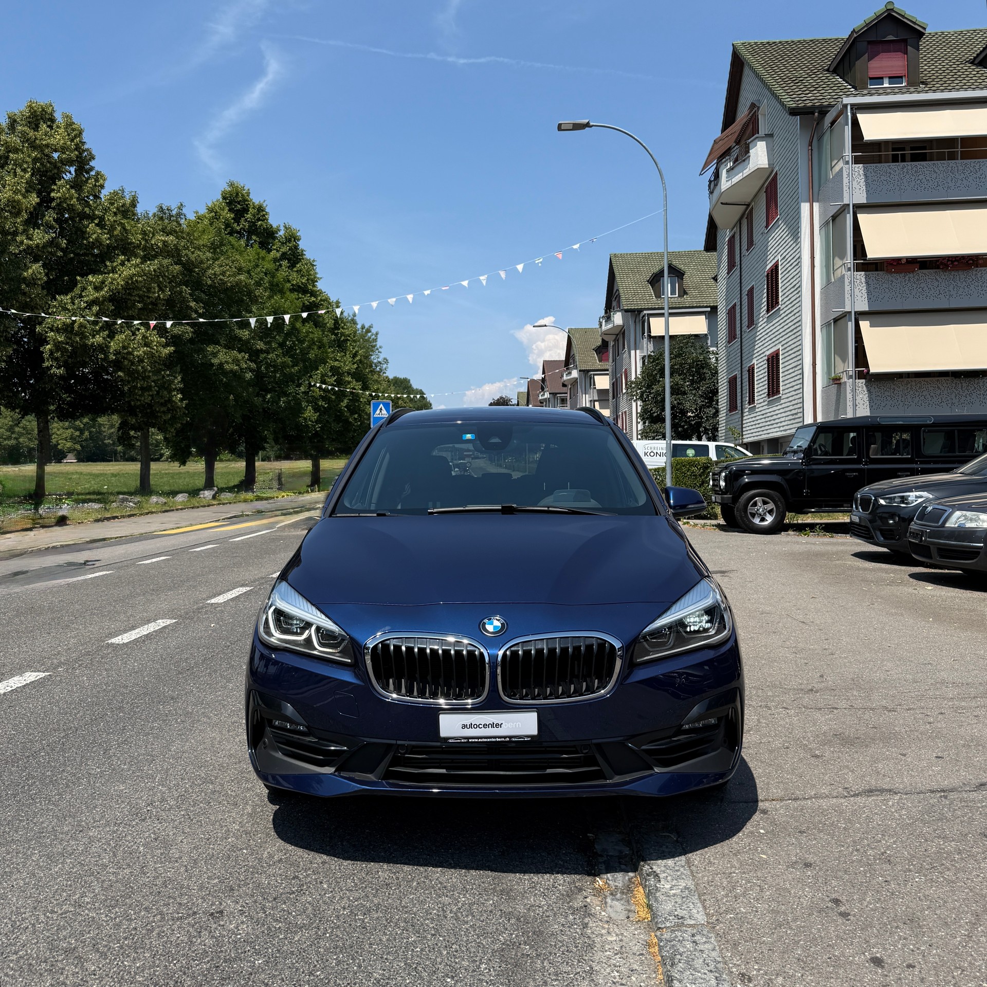BMW 218i Gran Tourer DKG Sport Line-image-1
