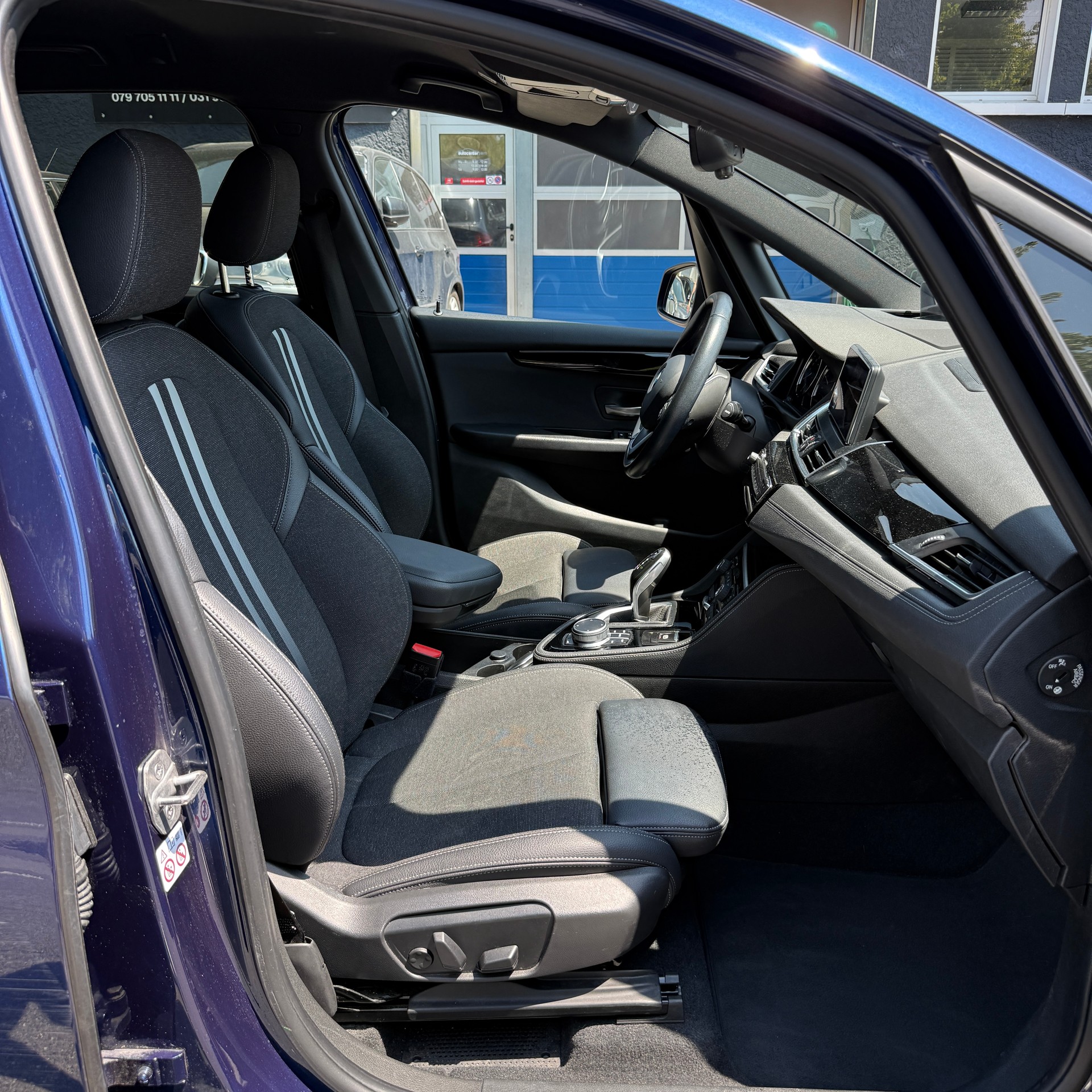 BMW 218i Gran Tourer DKG Sport Line-image-12