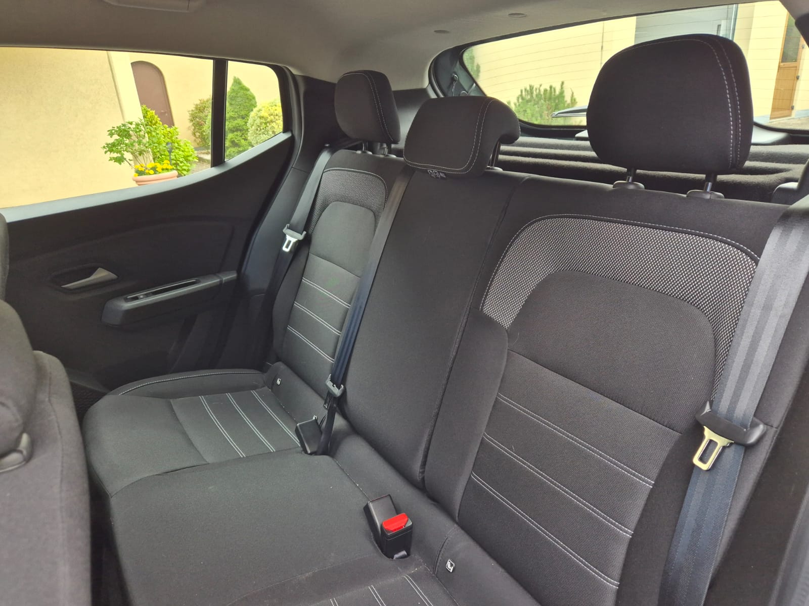 DACIA Sandero TCe 90 Journey CVT-image-11