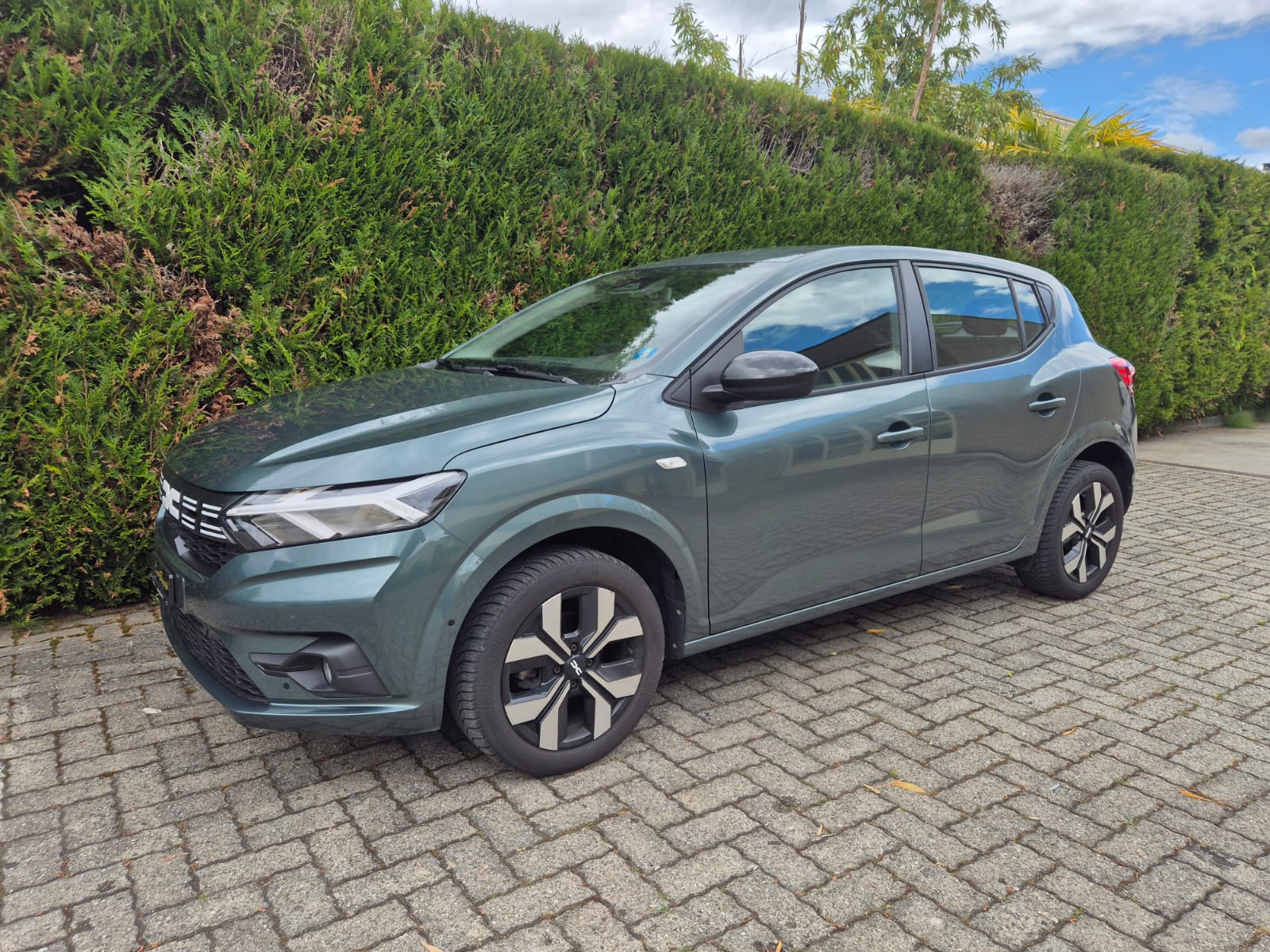 DACIA Sandero TCe 90 Journey CVT-image-6