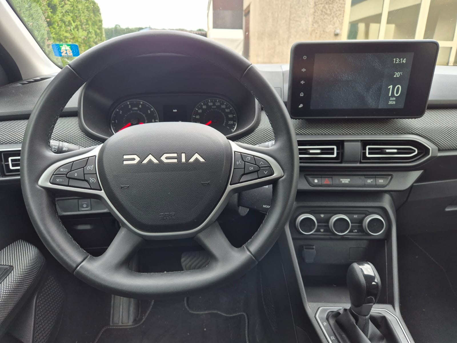 DACIA Sandero TCe 90 Journey CVT-image-15