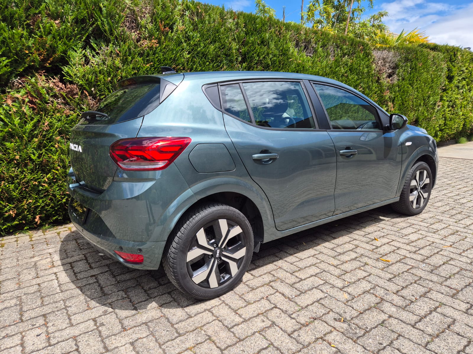 DACIA Sandero TCe 90 Journey CVT-image-4