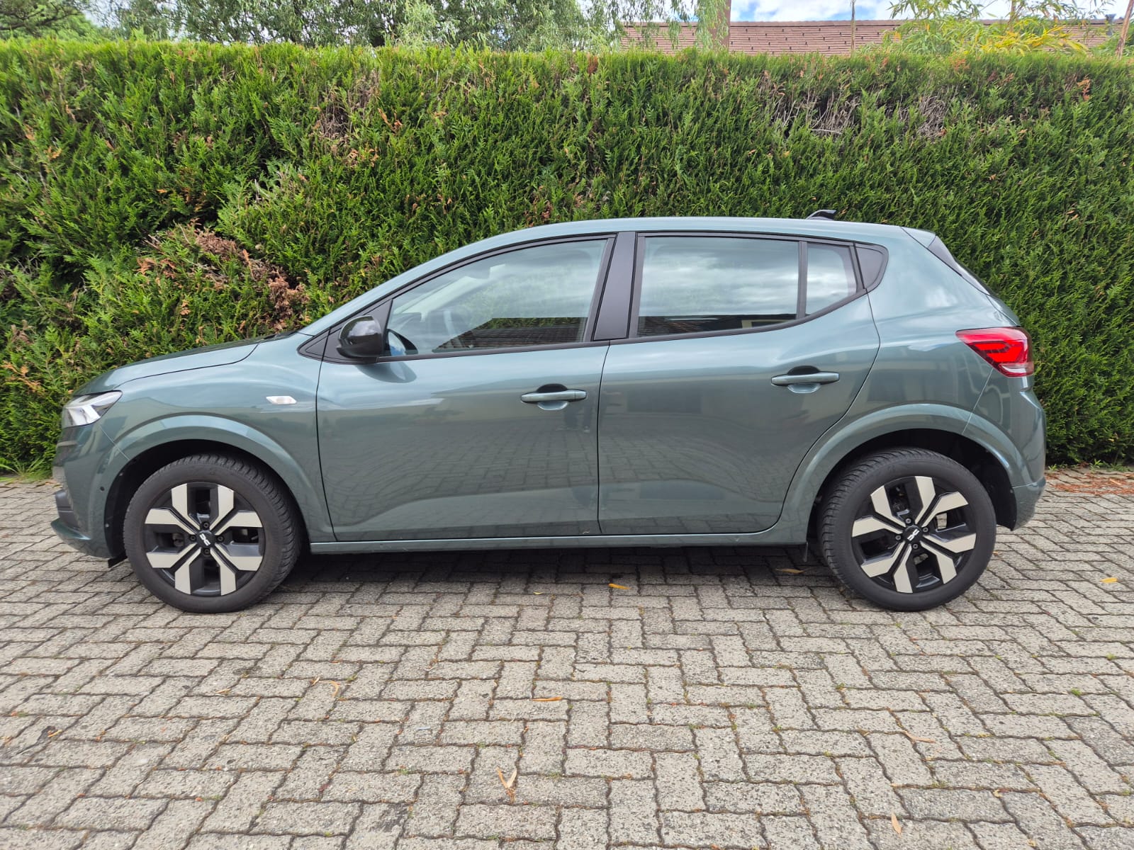 DACIA Sandero TCe 90 Journey CVT-image-5