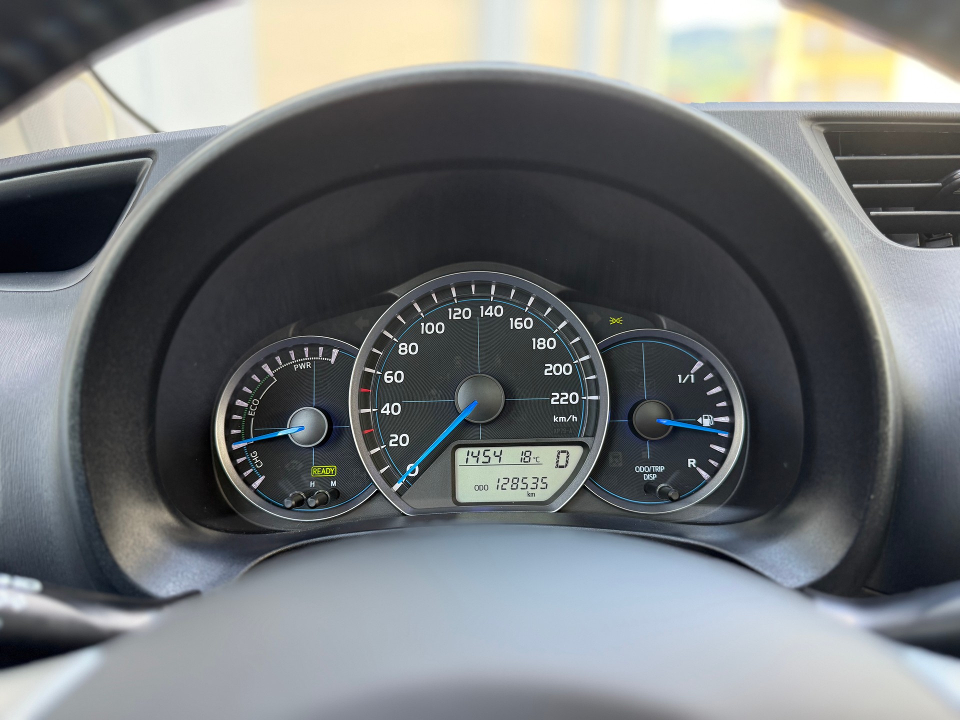 TOYOTA Yaris 1.5 VVT-i Hybrid Sol Premium CVT-image-14