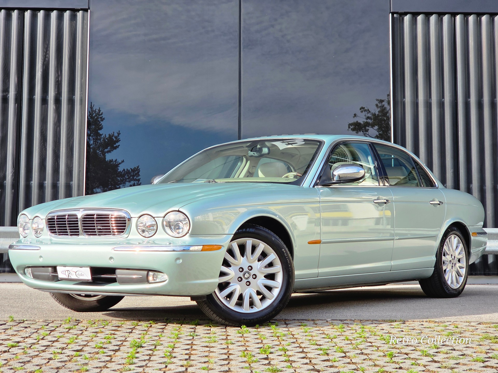 JAGUAR XJ8 4.2 V8 Executive - voiture CH - 1ère main - bon état - vendue expertisée du jour.-image-0