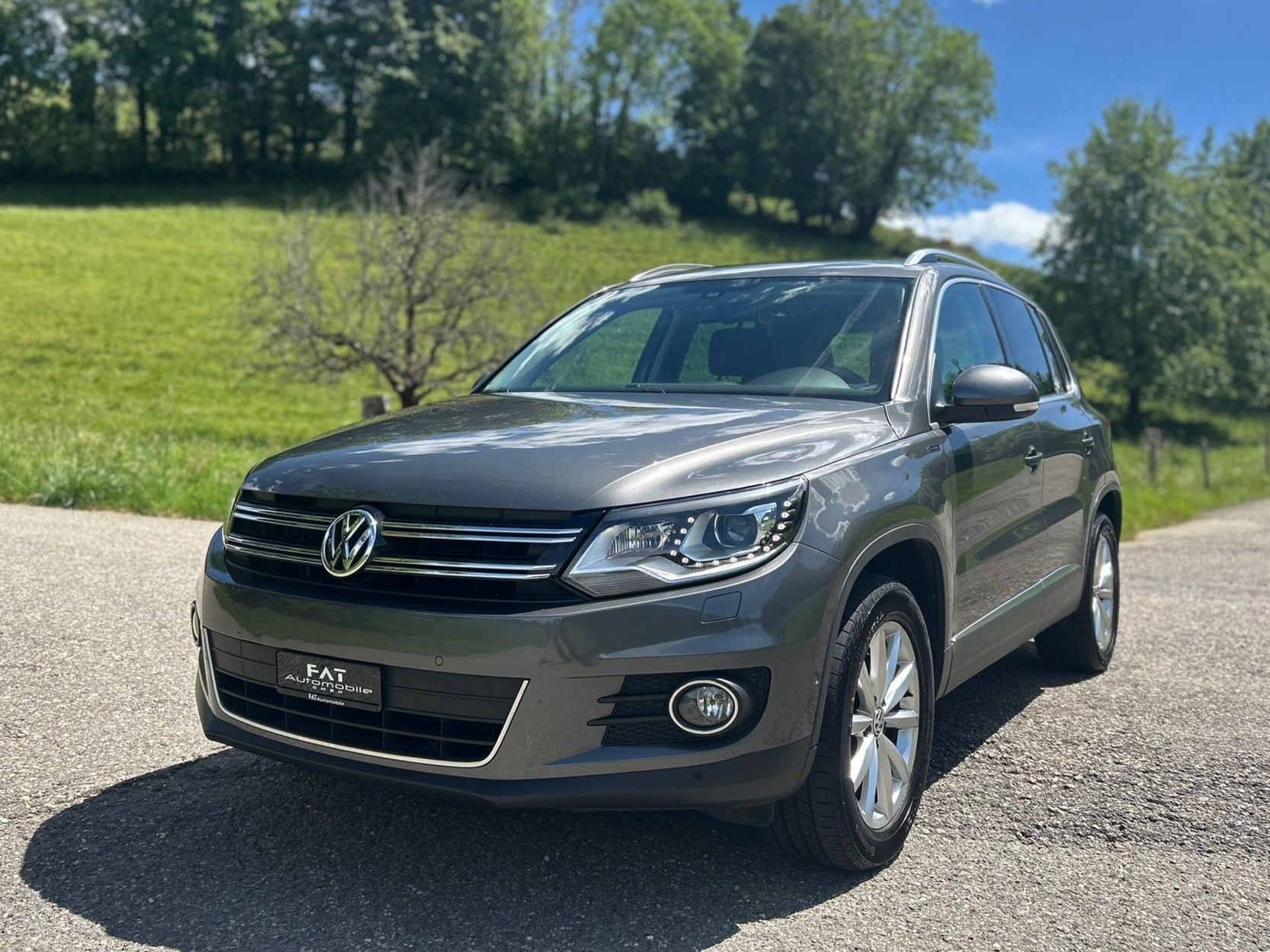 VW Tiguan 2.0 TDI Lounge 4Motion DSG-image-0