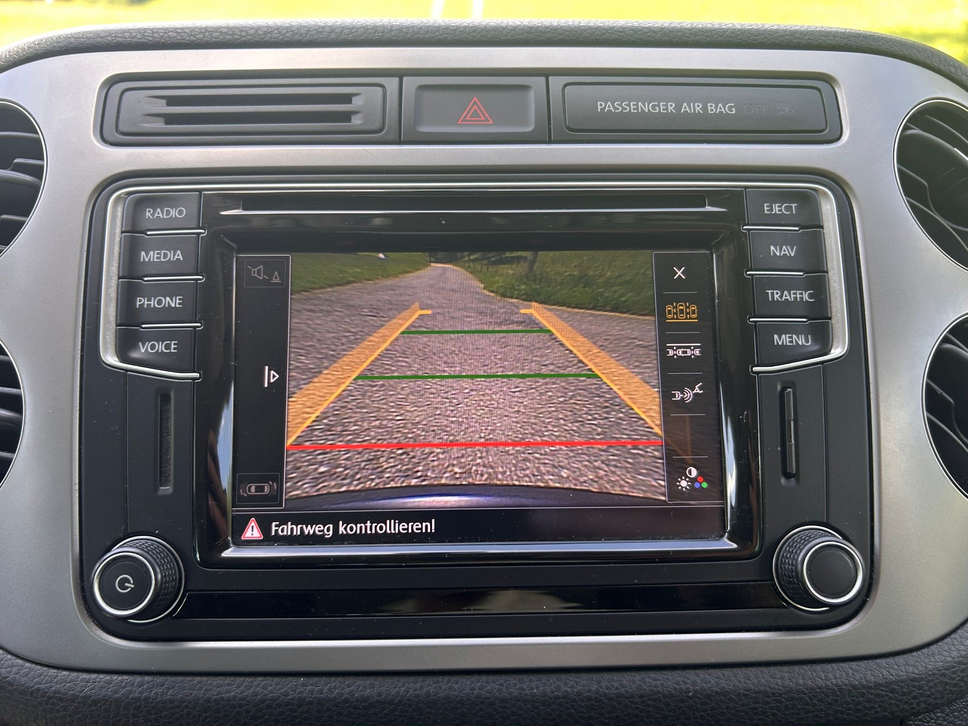 VW Tiguan 2.0 TDI Lounge 4Motion DSG-image-26