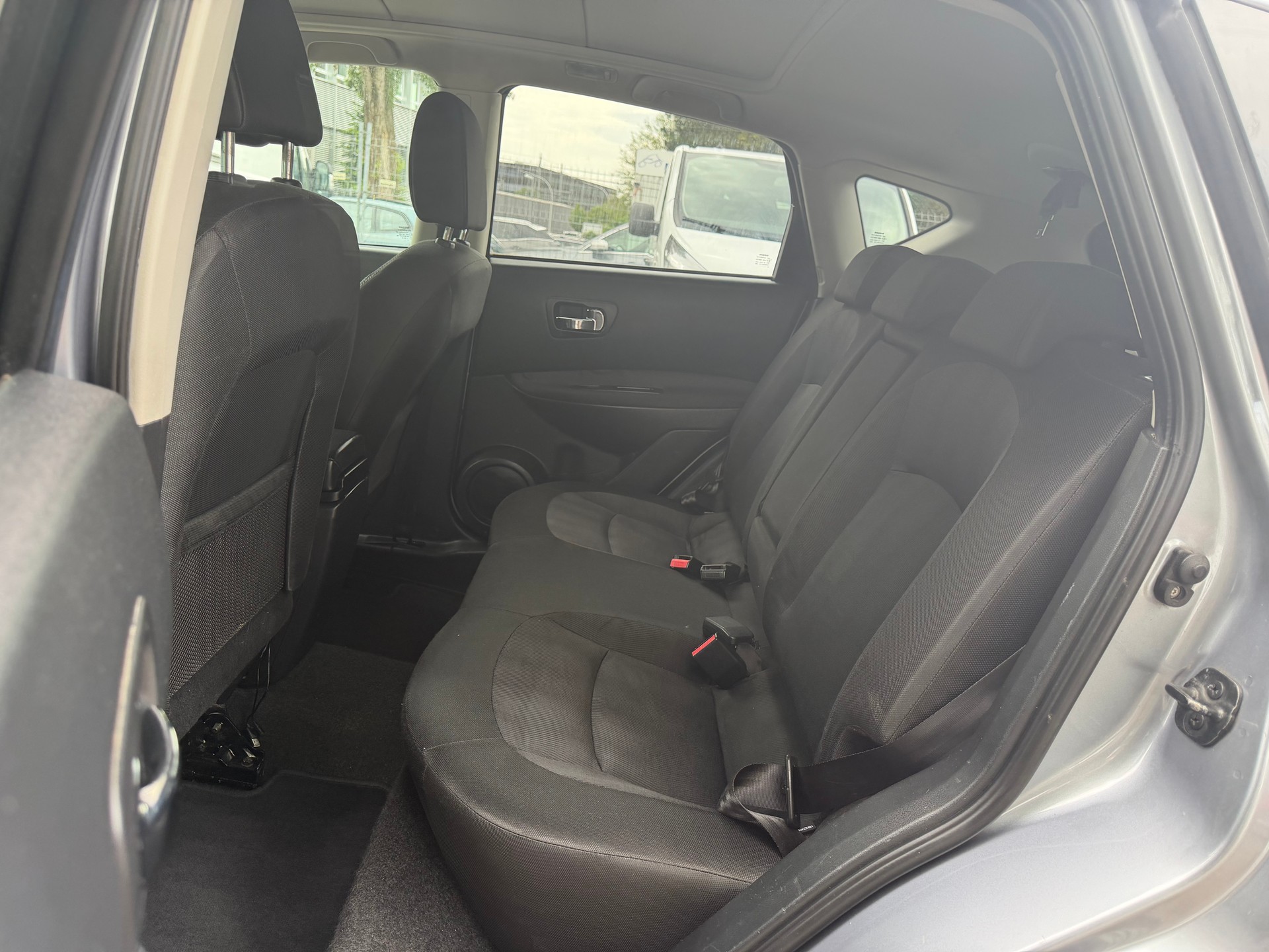 NISSAN Qashqai 2.0 4WD i-Way XTronic CVT * Navigation * Klima-auto * MF-Lenkrad-Tempomat * RF-Kamera * AHK 1400Kg * B5a-image-3