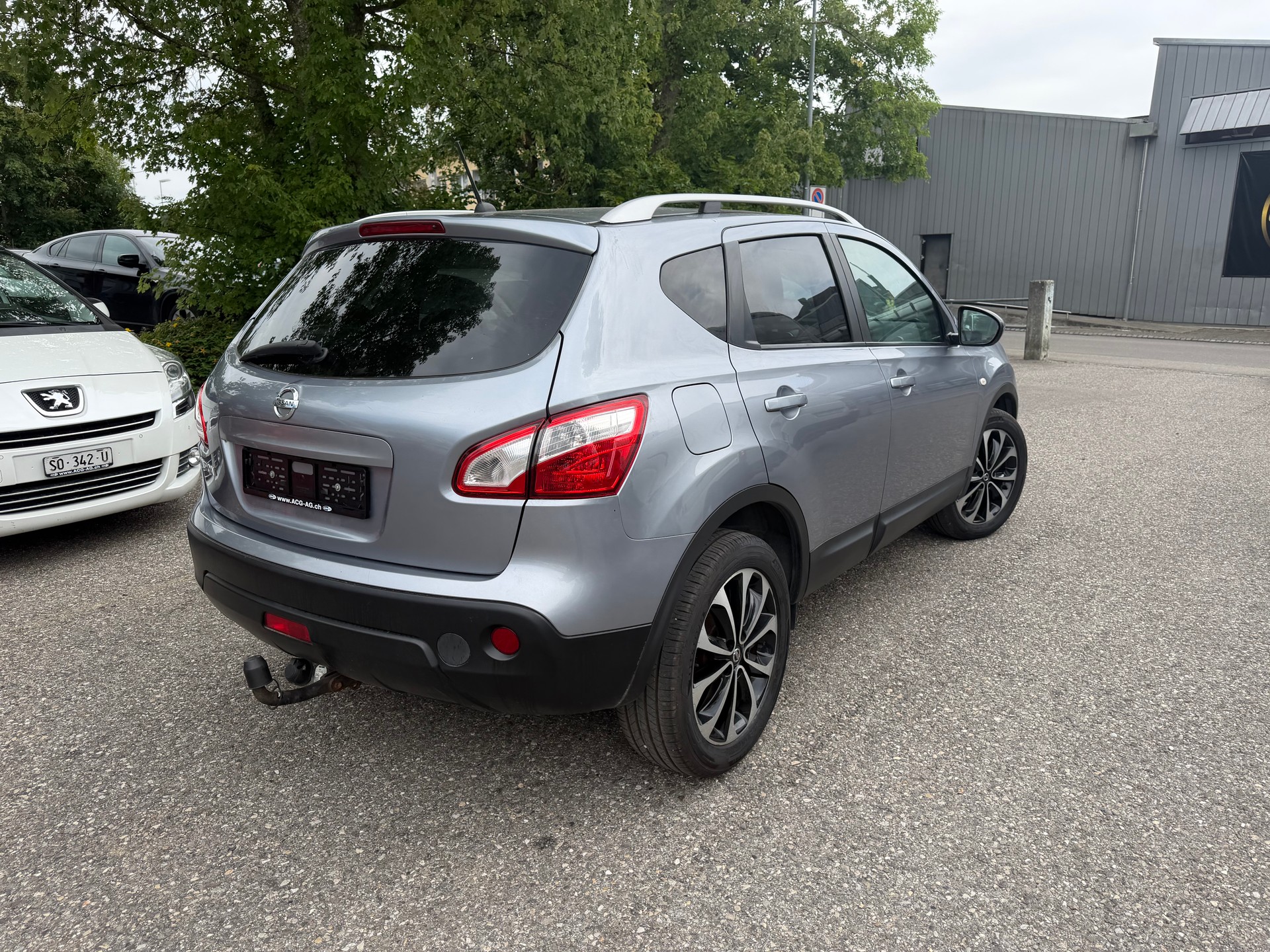 NISSAN Qashqai 2.0 4WD i-Way XTronic CVT * Navigation * Klima-auto * MF-Lenkrad-Tempomat * RF-Kamera * AHK 1400Kg * B5a-image-5
