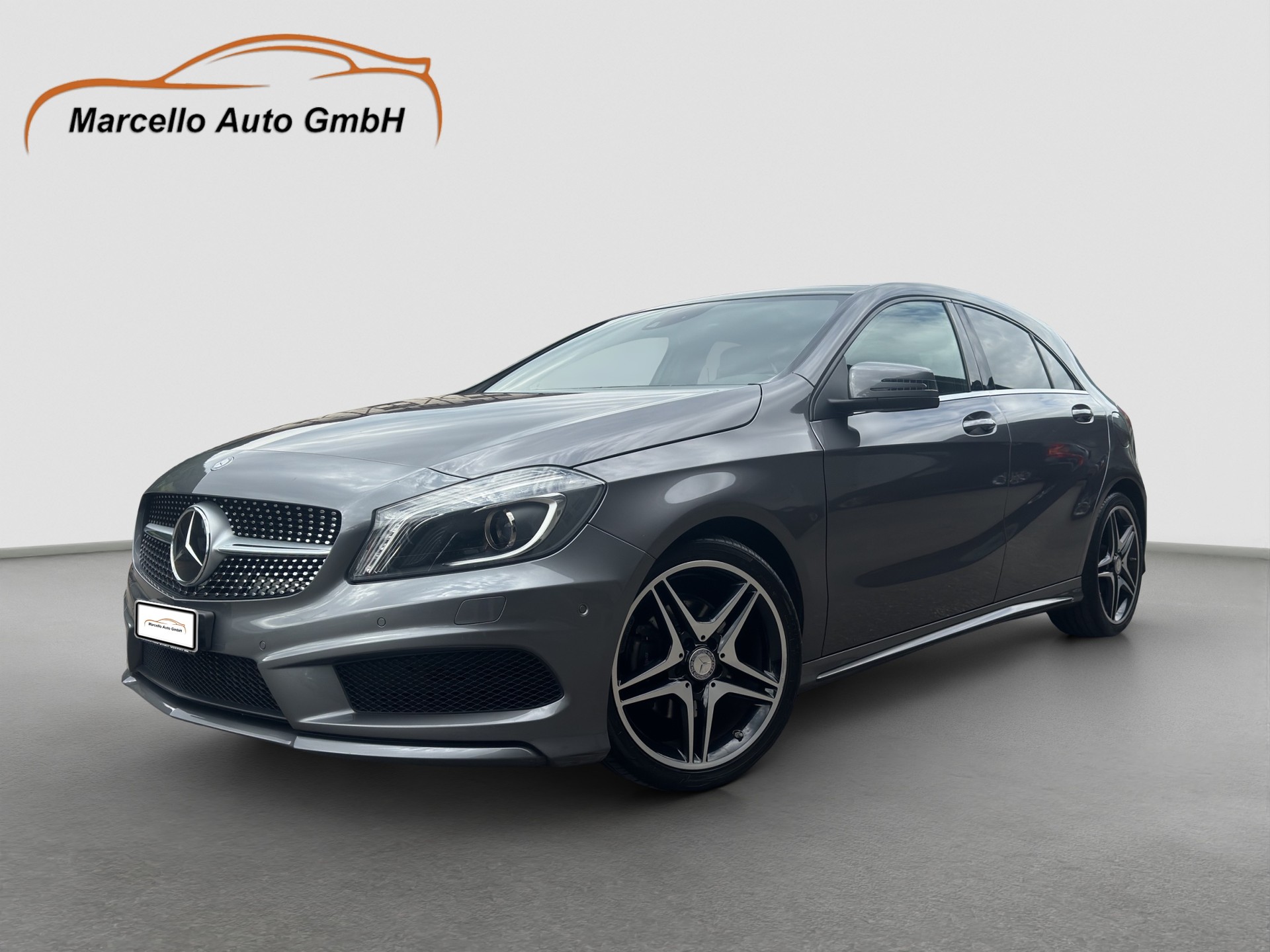 MERCEDES-BENZ A 200 AMG Line-image-0