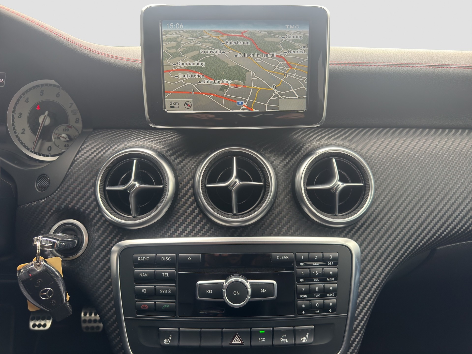 MERCEDES-BENZ A 200 AMG Line-image-5