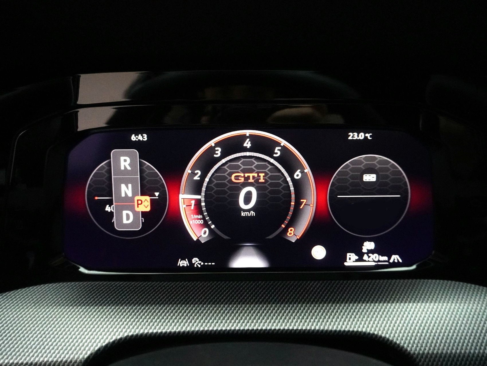 VW Golf 8.5 2.0 TSI DSG GTI Black Style (2025) ** Harman/Kardon / Head-Up / Panoramadach **-image-15