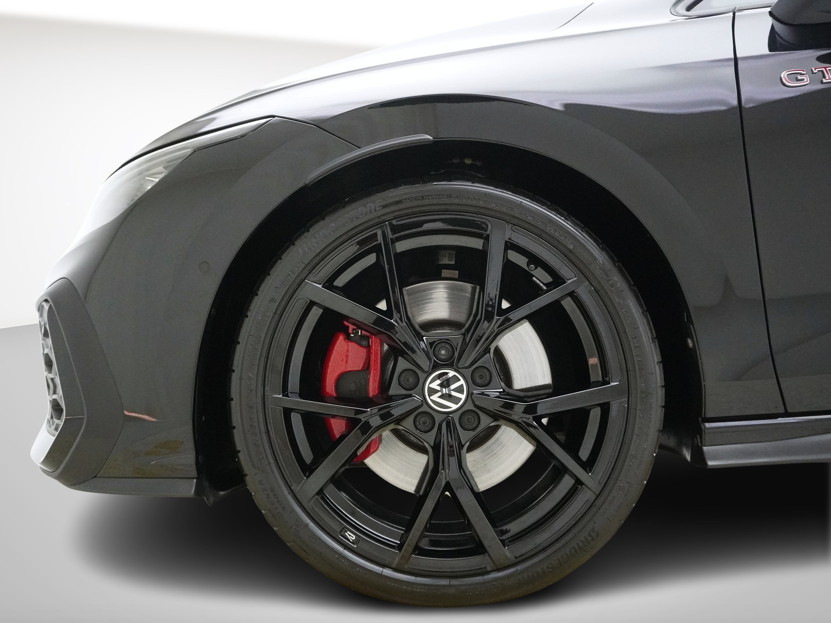 VW Golf 8.5 2.0 TSI DSG GTI Black Style (2025) ** Harman/Kardon / Head-Up / Panoramadach **-image-6