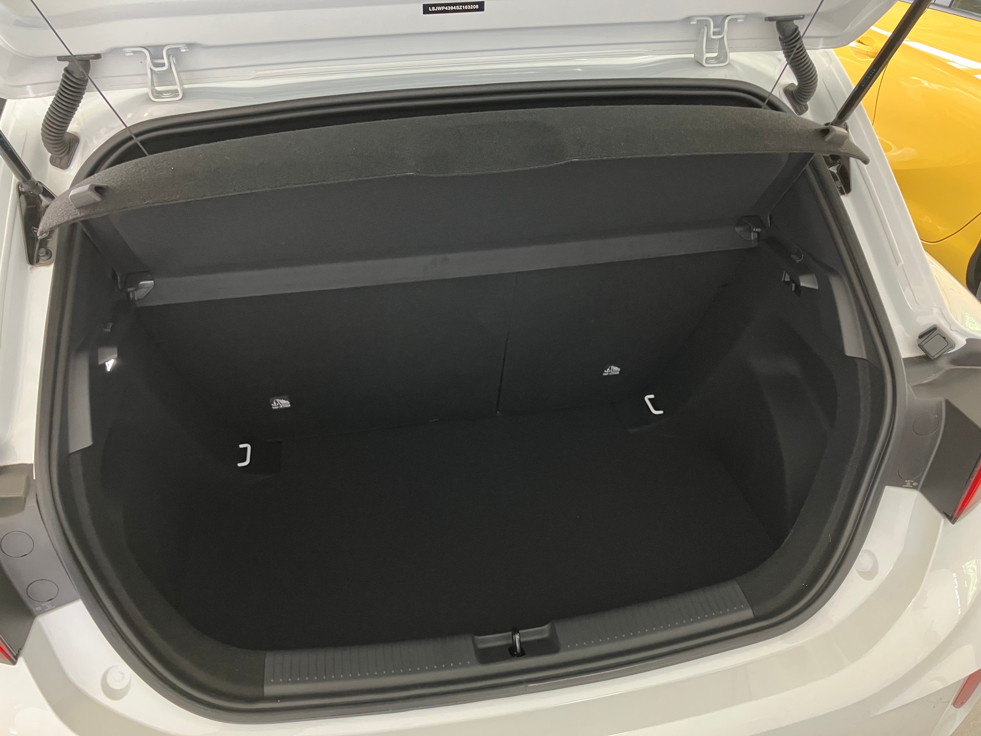 MG 3 1.5 Hybrid Luxury Aut.-image-5