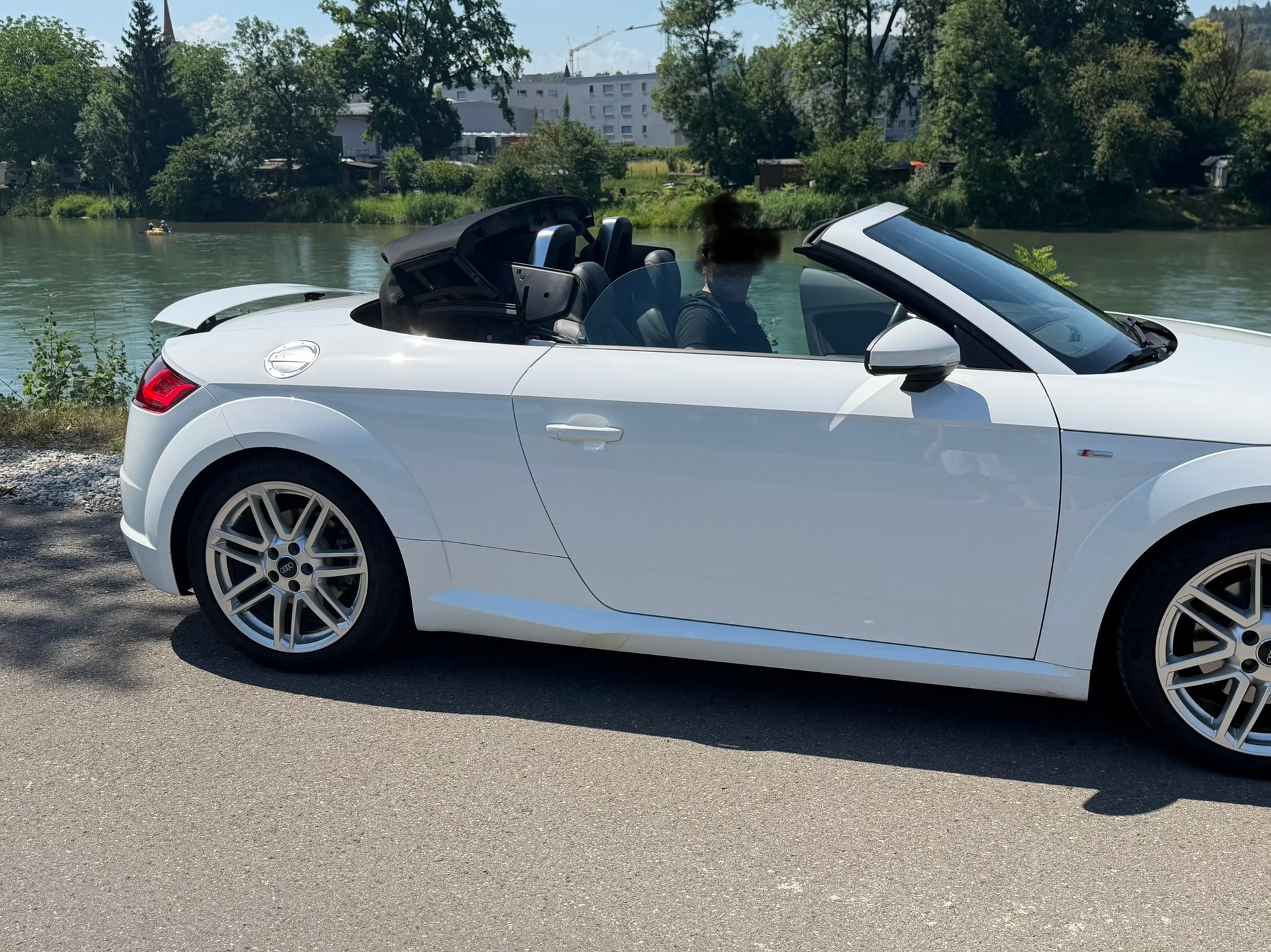 AUDI TT 2.0 TFSI quattro S-Tronic-image-5