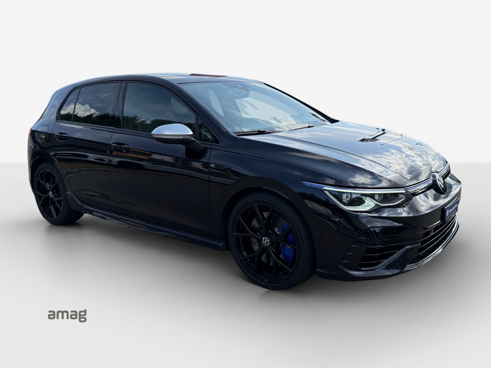 VW Golf 2.0 TSI R DSG 4Motion-image-5