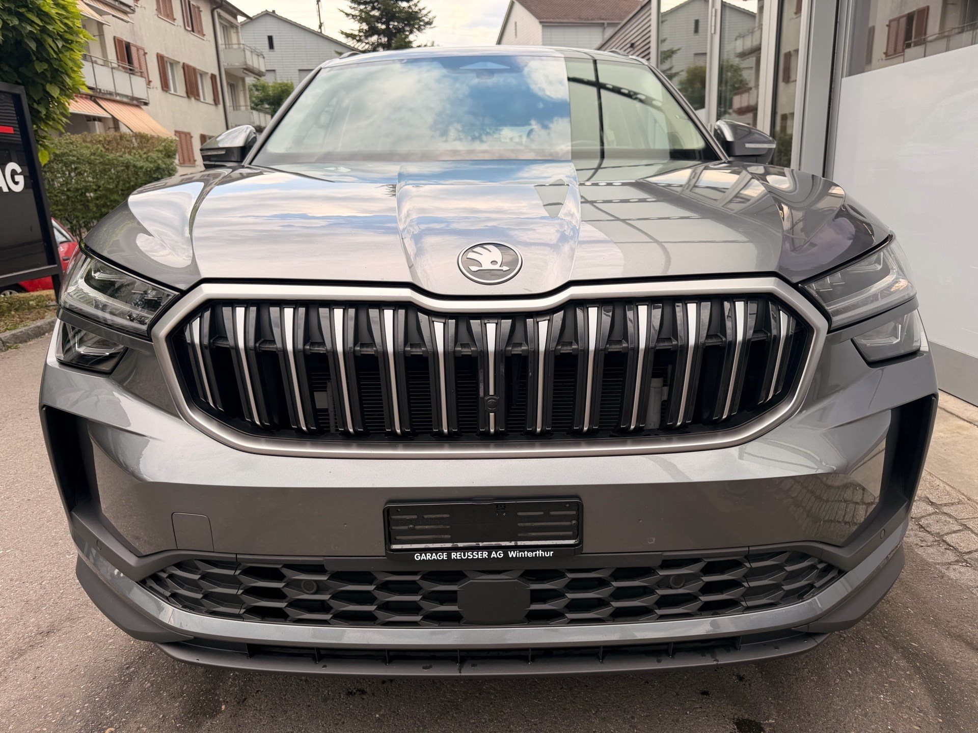 SKODA Kodiaq 2.0 TDI 193 PS 4x4 Selection *** 7 SITZER & TOP AUSSTATTUNG ***-image-1