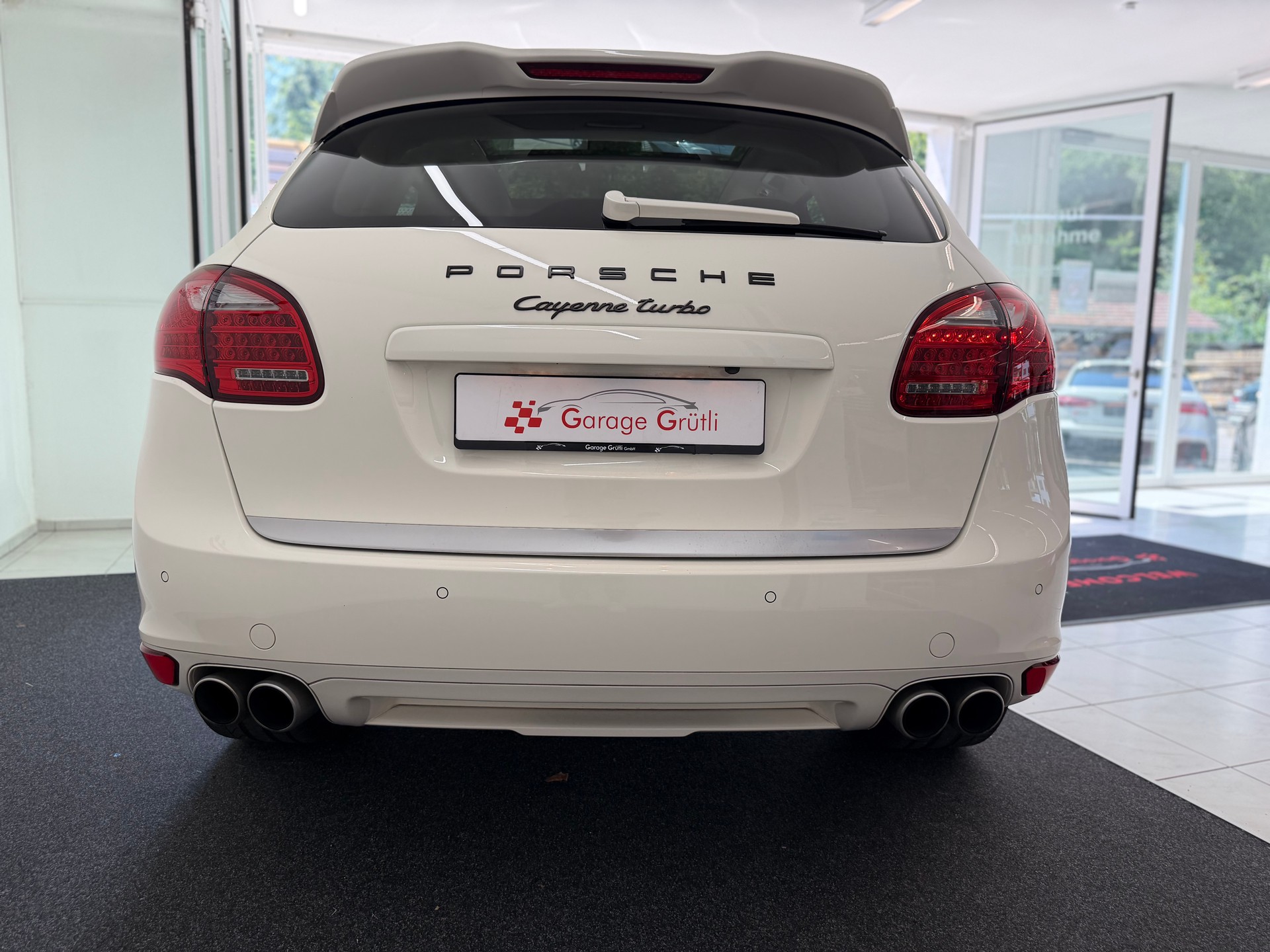 PORSCHE Cayenne 4.8 V8 Turbo TipT-image-21
