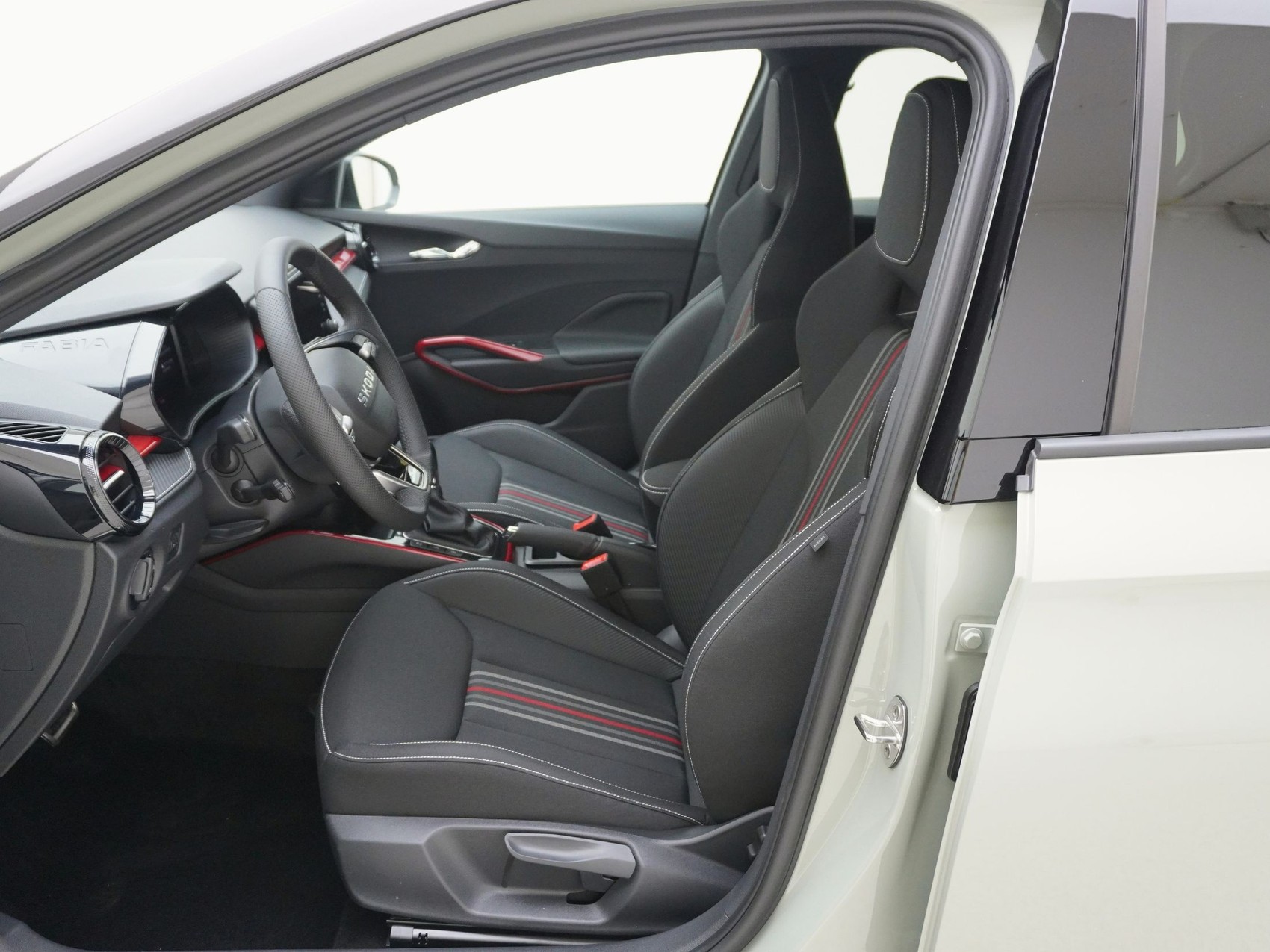 SKODA Fabia 1.0 TSI Monte Carlo DSG-image-11