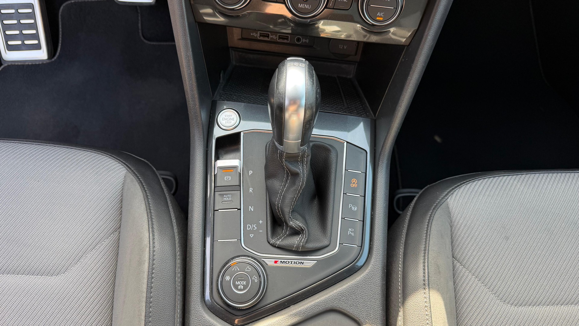 VW Tiguan 2.0TSI R-Line Highline 4Motion DSG-image-19