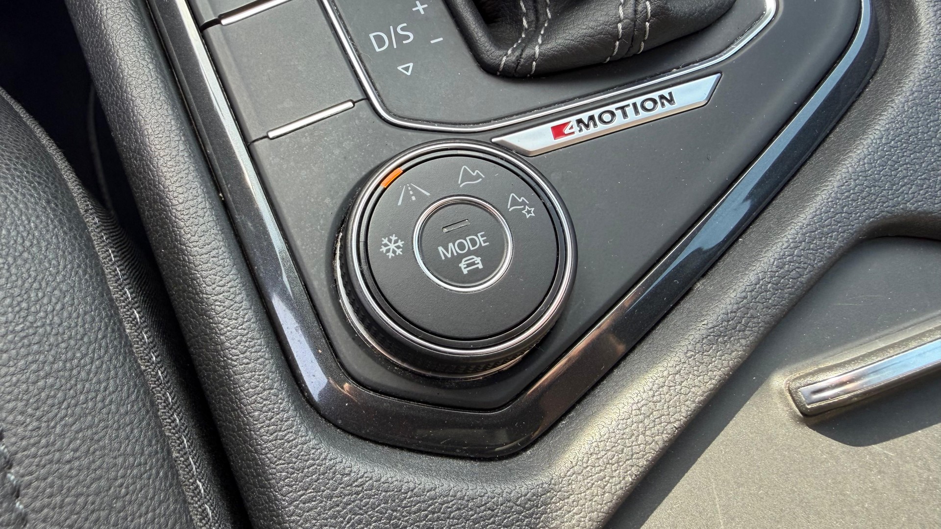 VW Tiguan 2.0TSI R-Line Highline 4Motion DSG-image-20