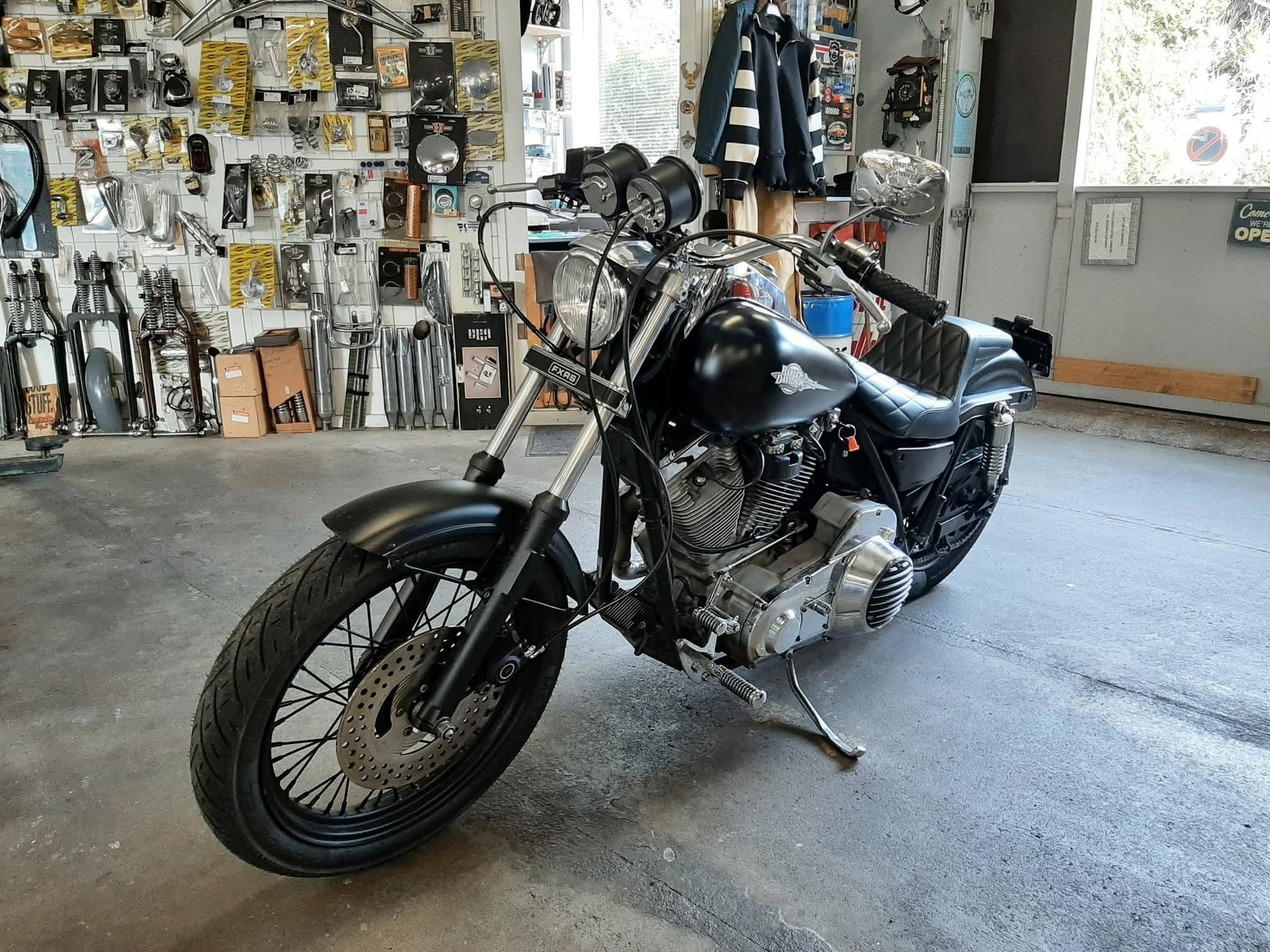 HARLEY-DAVIDSON FXR-image-3