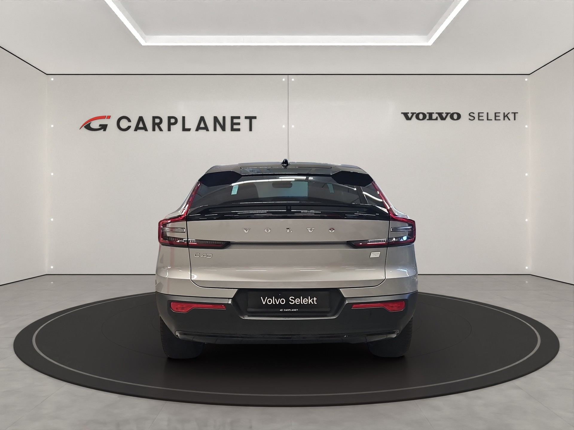VOLVO C40 P8 Twin Recharge AWD-image-3