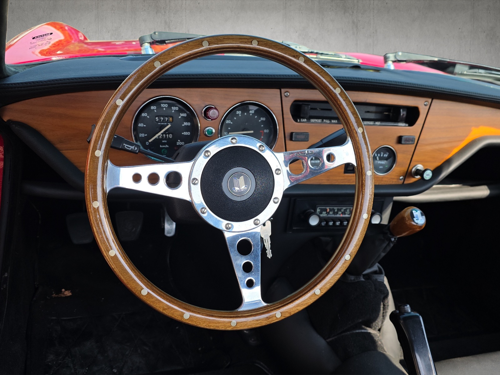TRIUMPH 1500-image-8