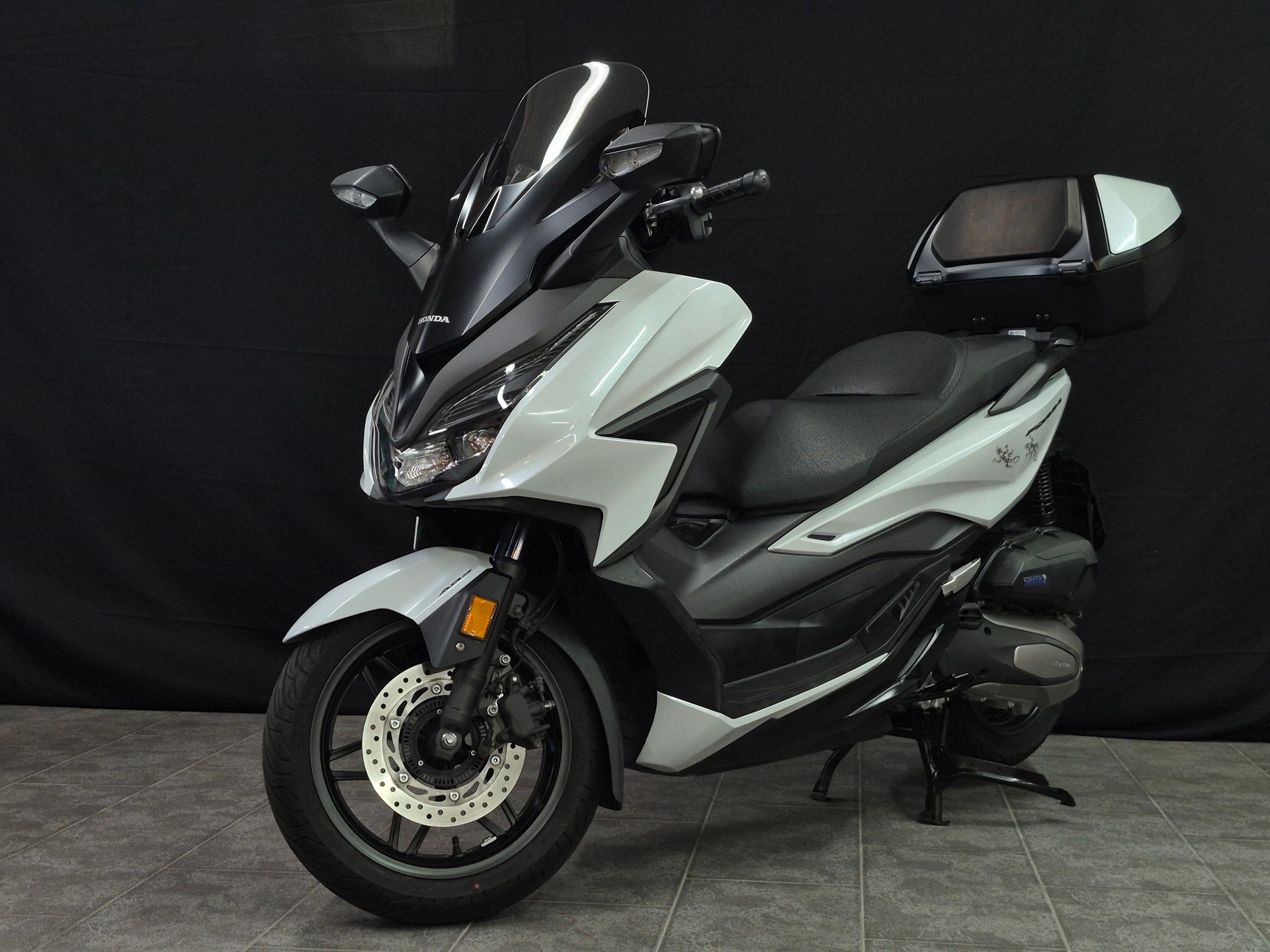 HONDA Nss 125 Forza ABS-image-10