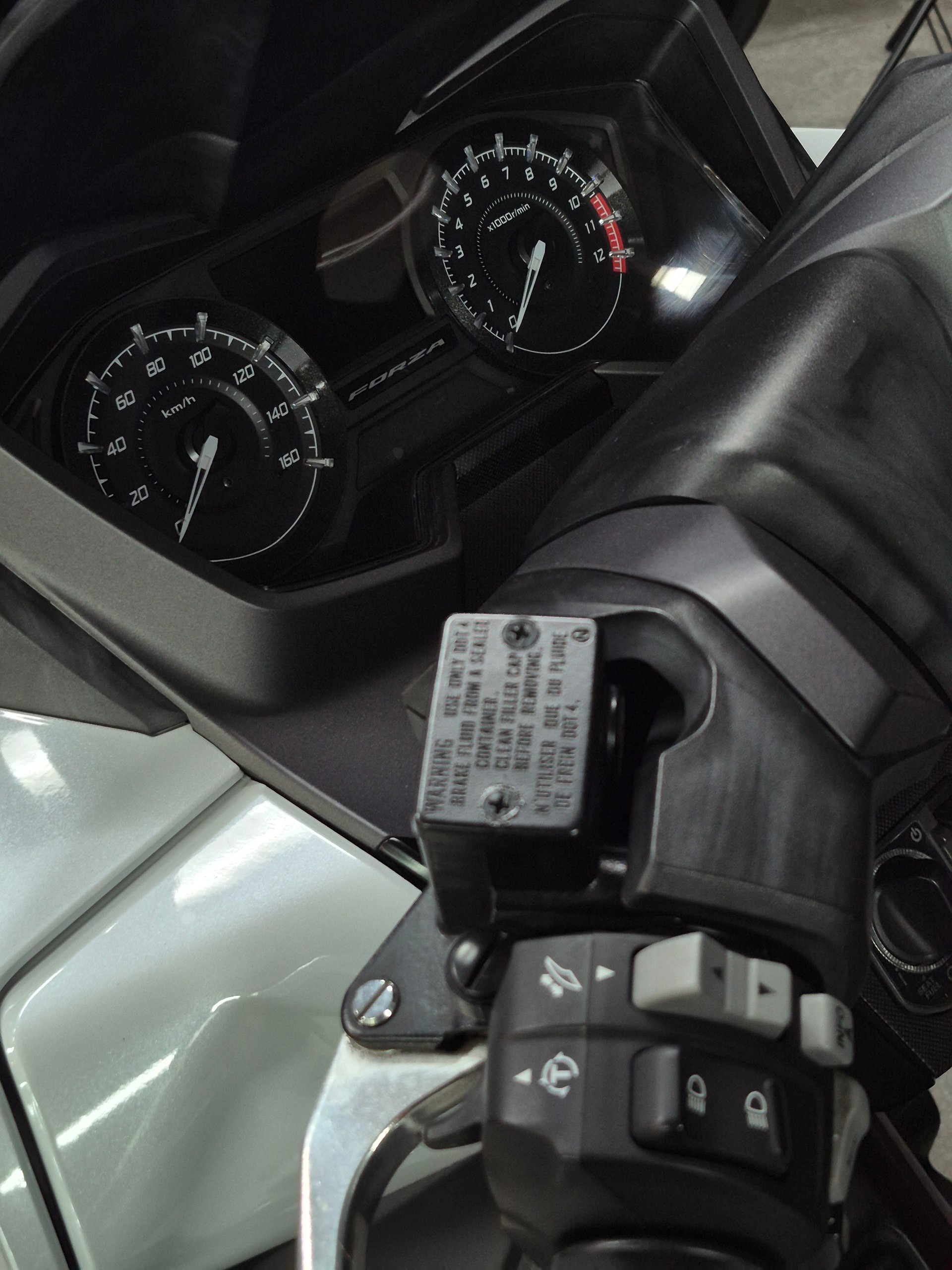 HONDA Nss 125 Forza ABS-image-12