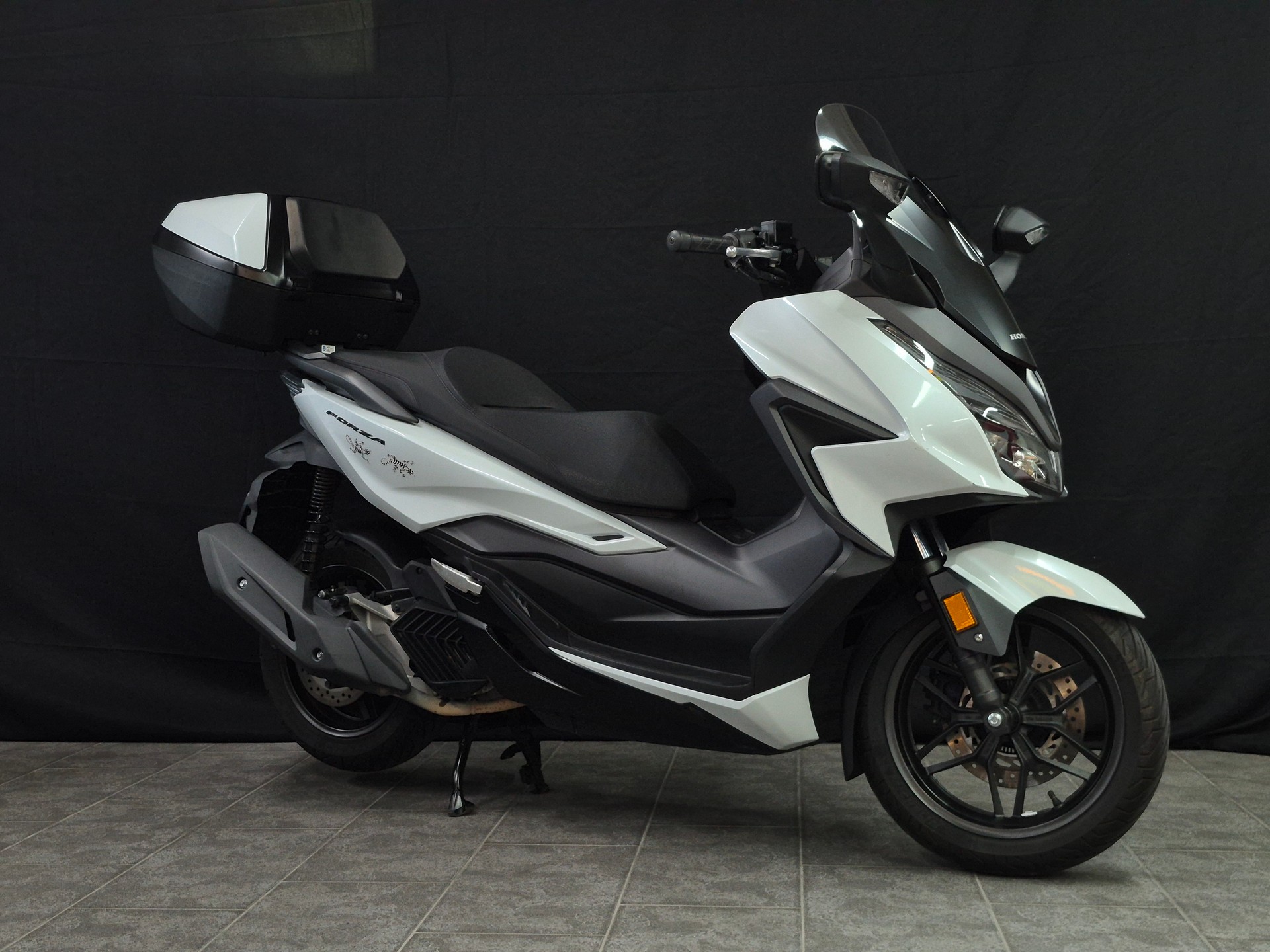 HONDA Nss 125 Forza ABS-showroom-element-2