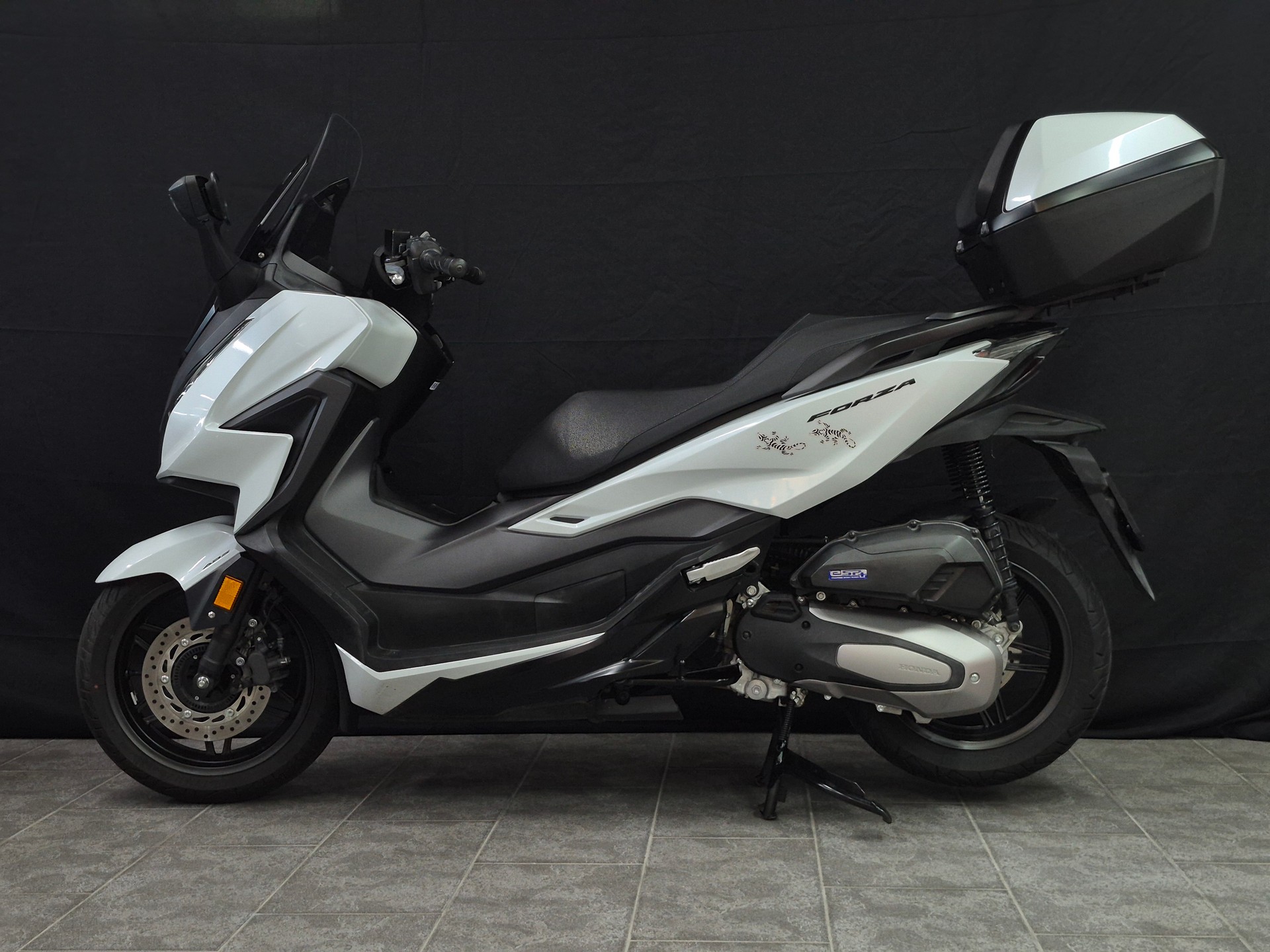 HONDA Nss 125 Forza ABS-image-14