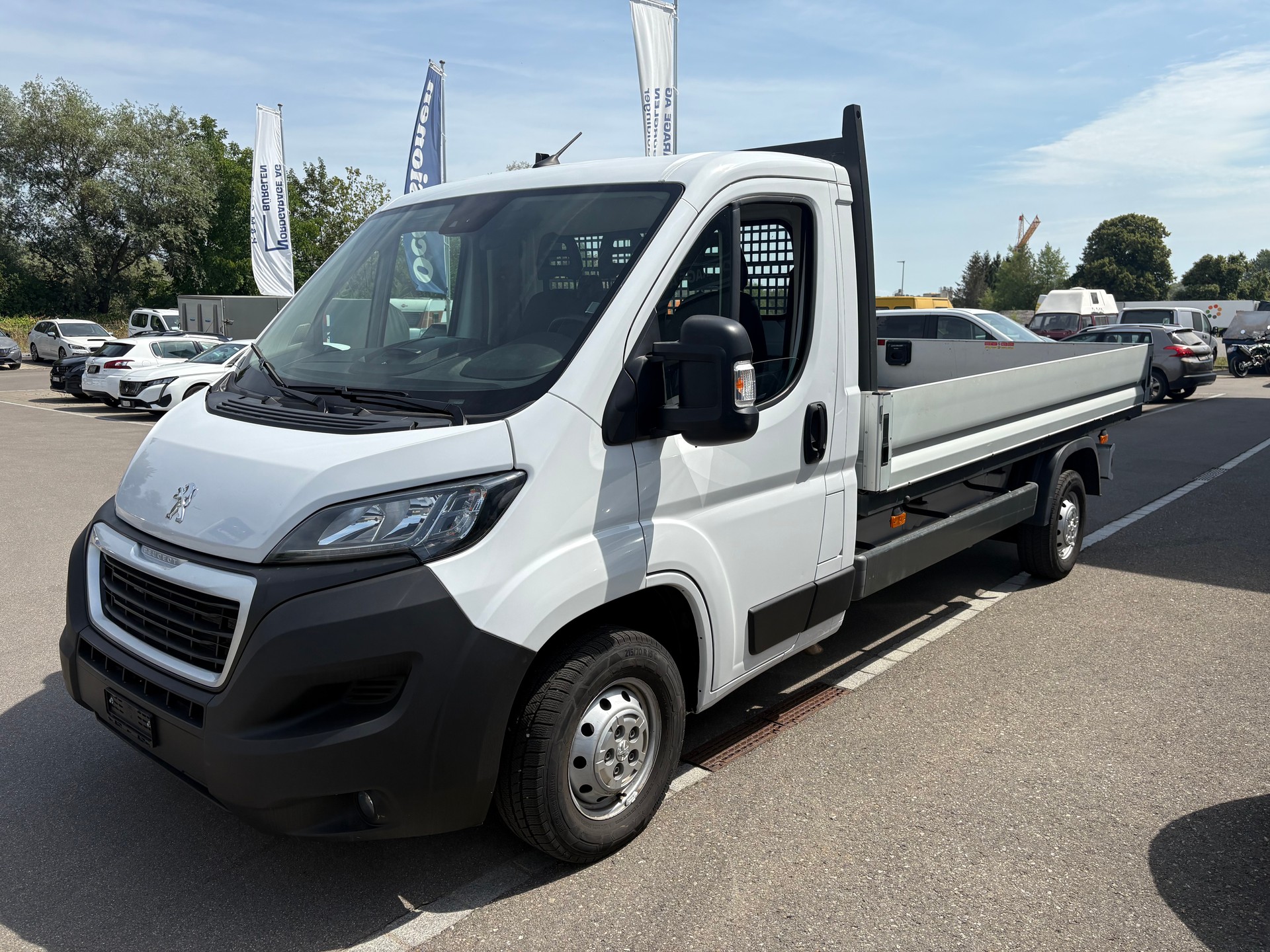 PEUGEOT Boxer Pick-up 335 L3 2.2 BlueHDi 165 Pro-image-2