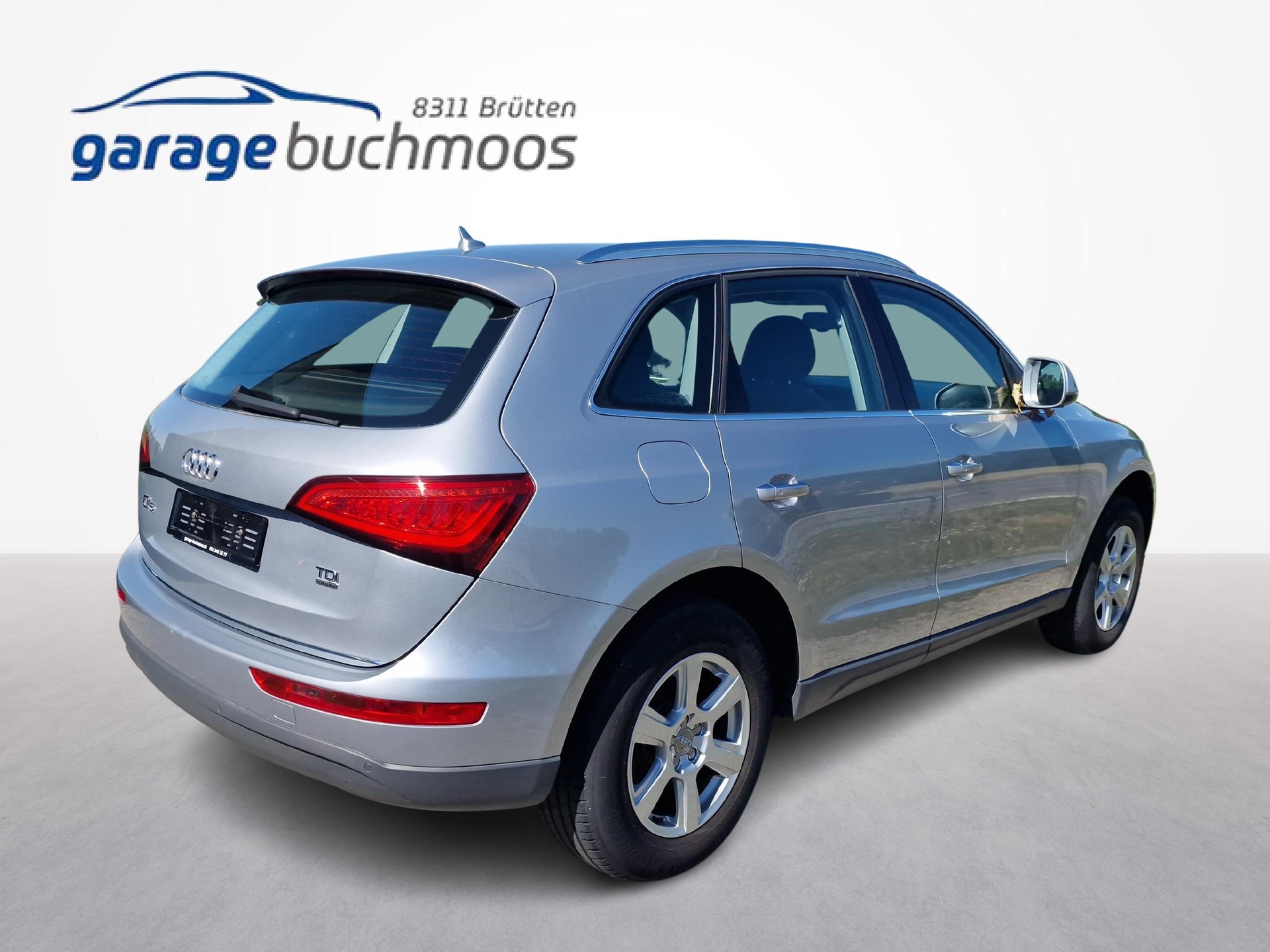 AUDI Q5 2.0 TFSI quattro T-Tronic-image-4